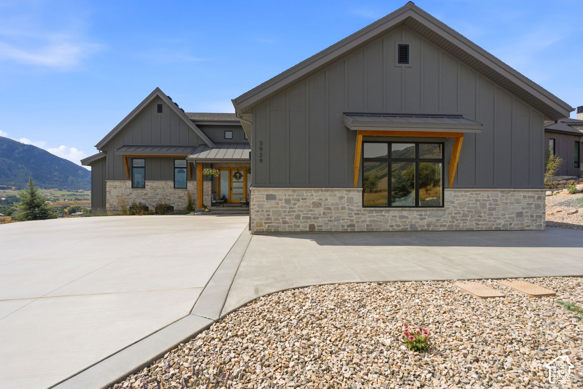 main property photo 81