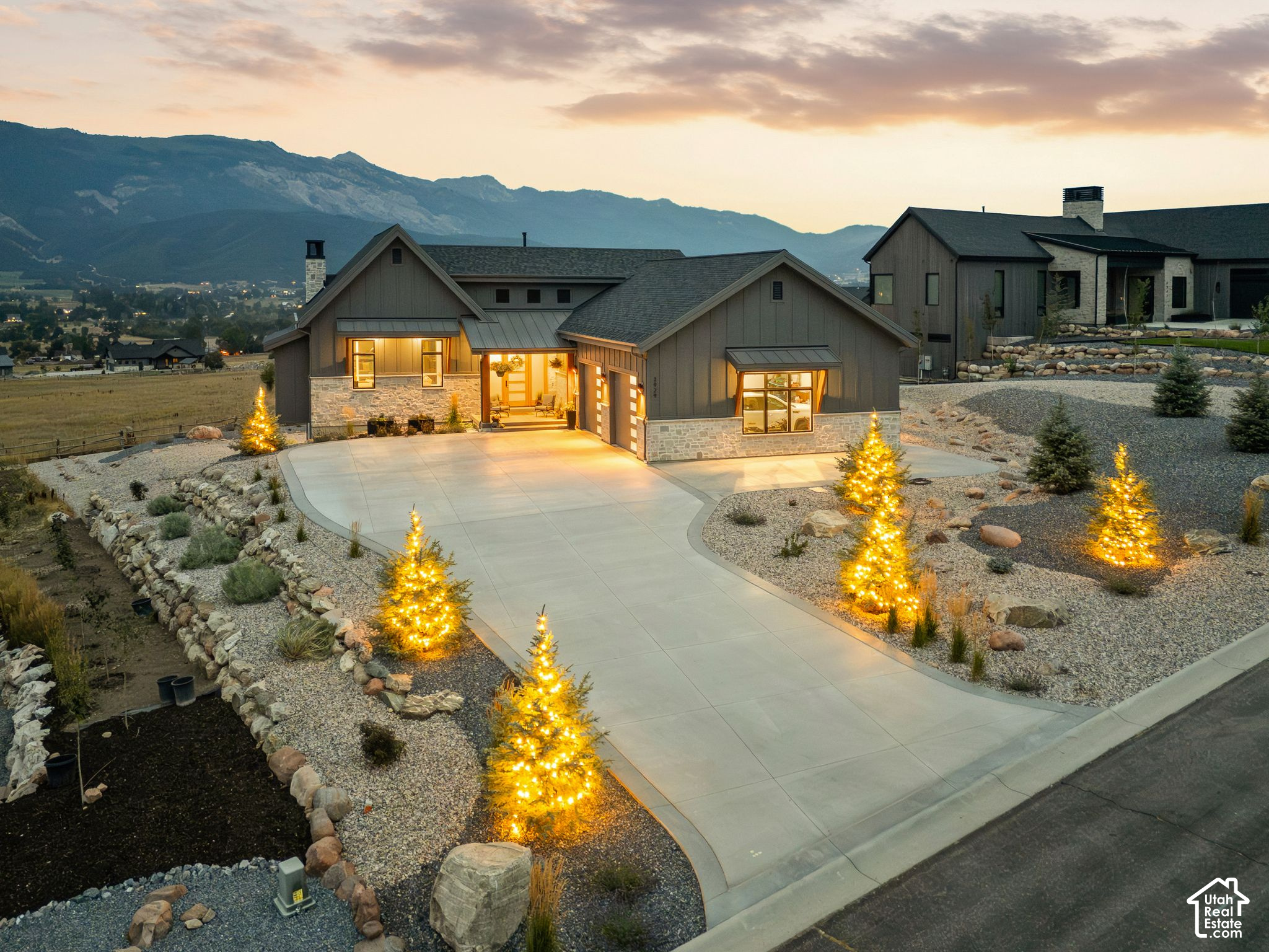 main property photo 83