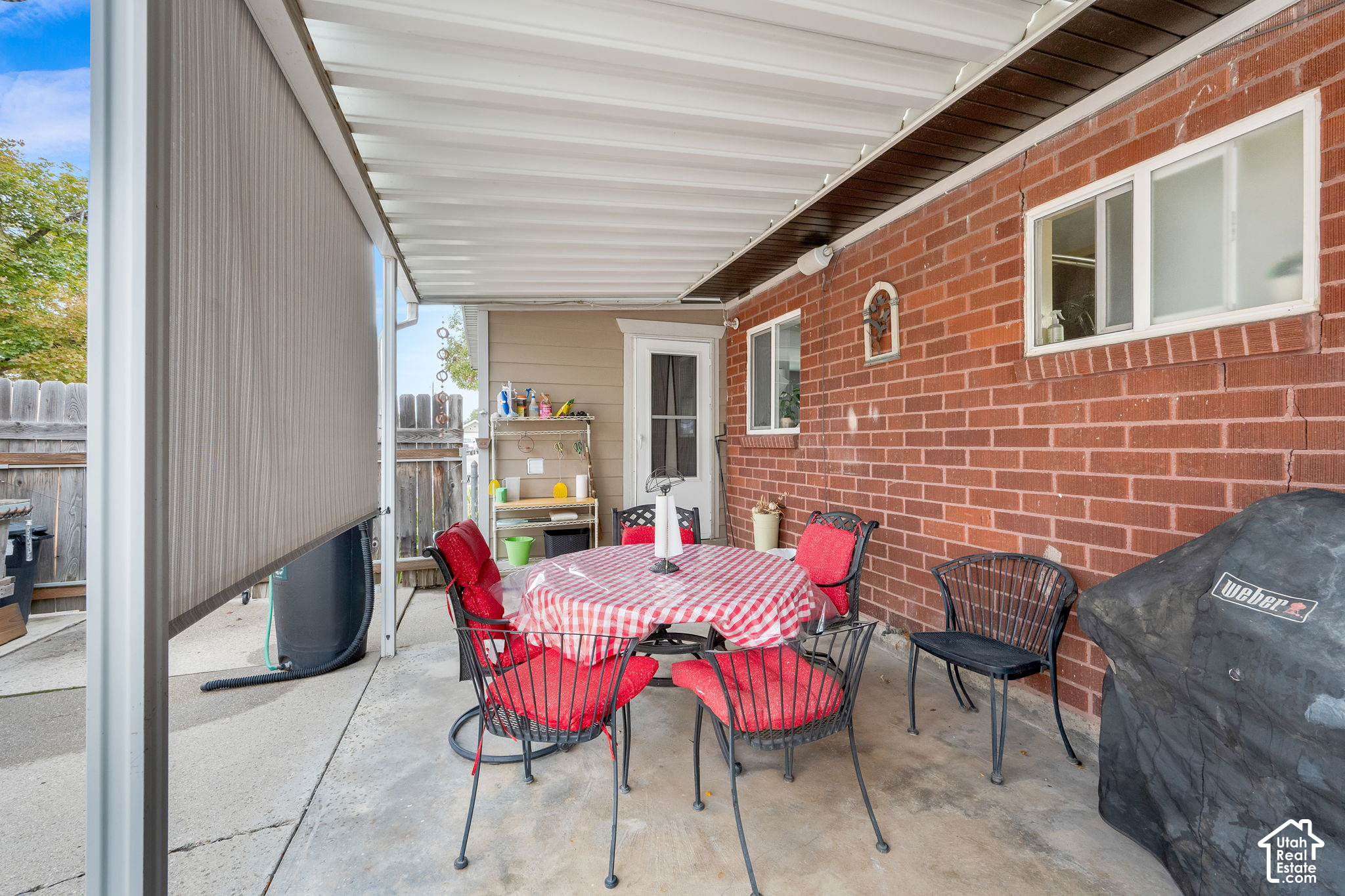 main property photo 18