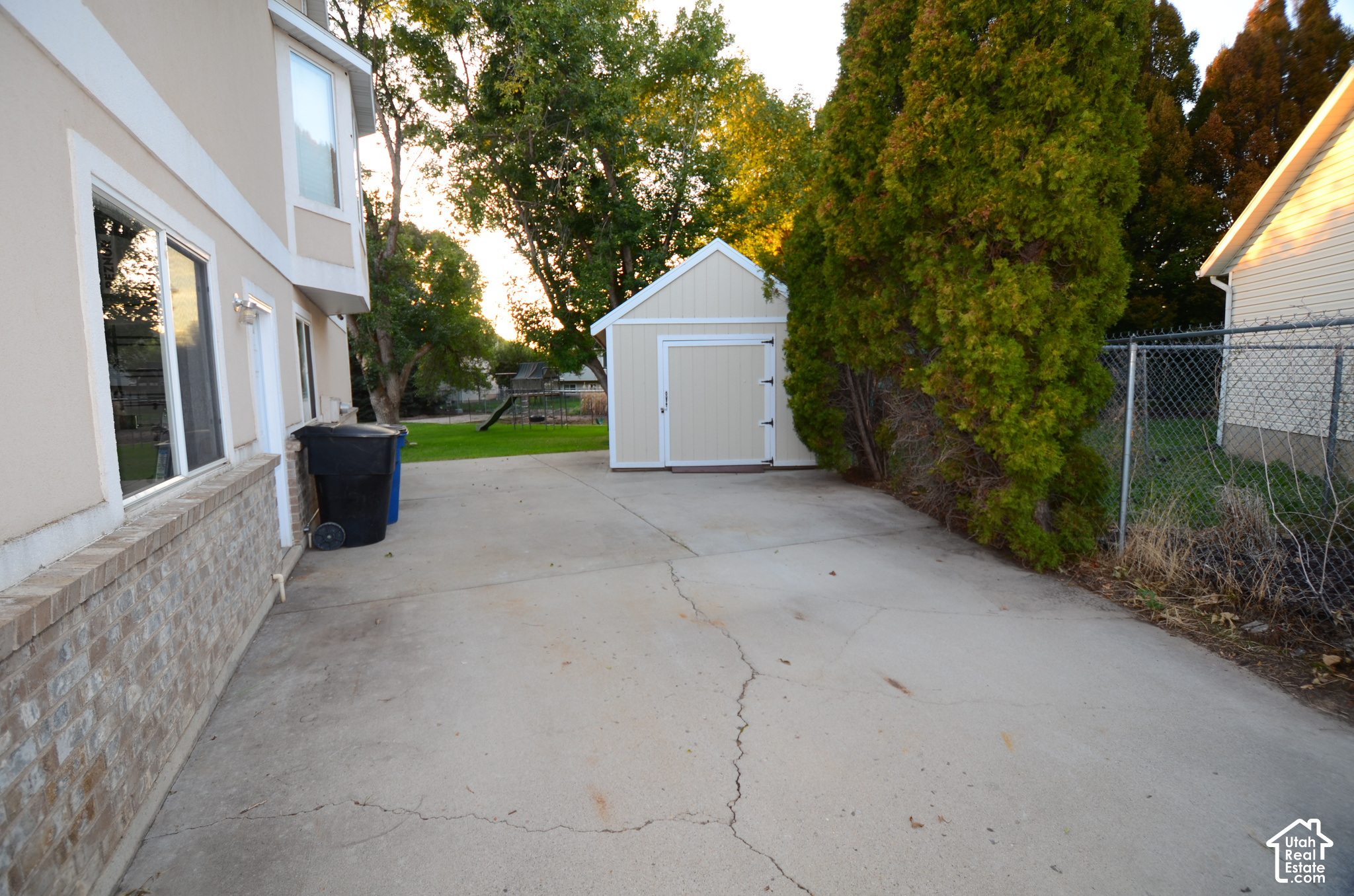 main property photo 13