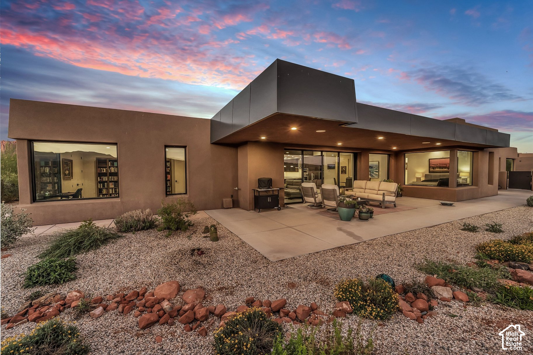 main property photo 24