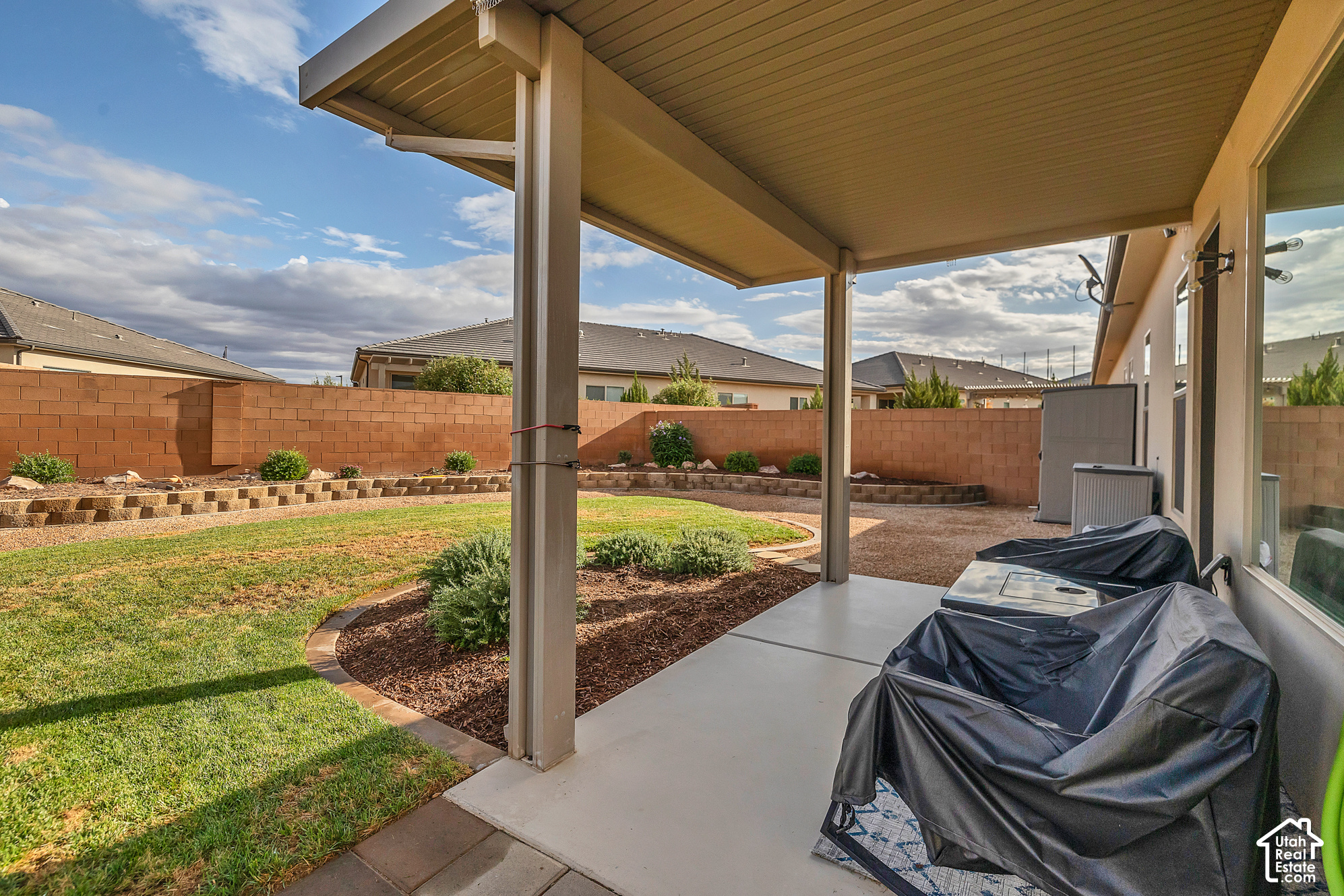 main property photo 18