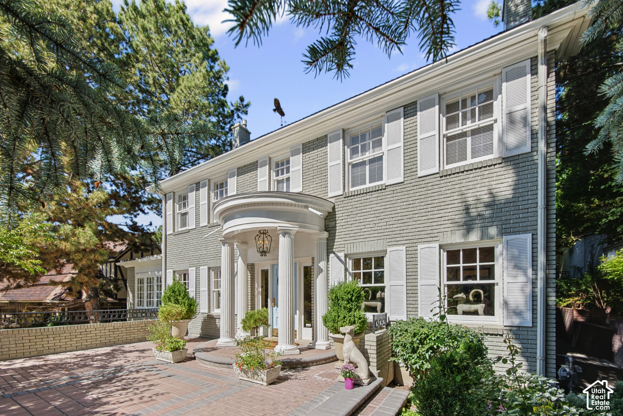 main property photo 3