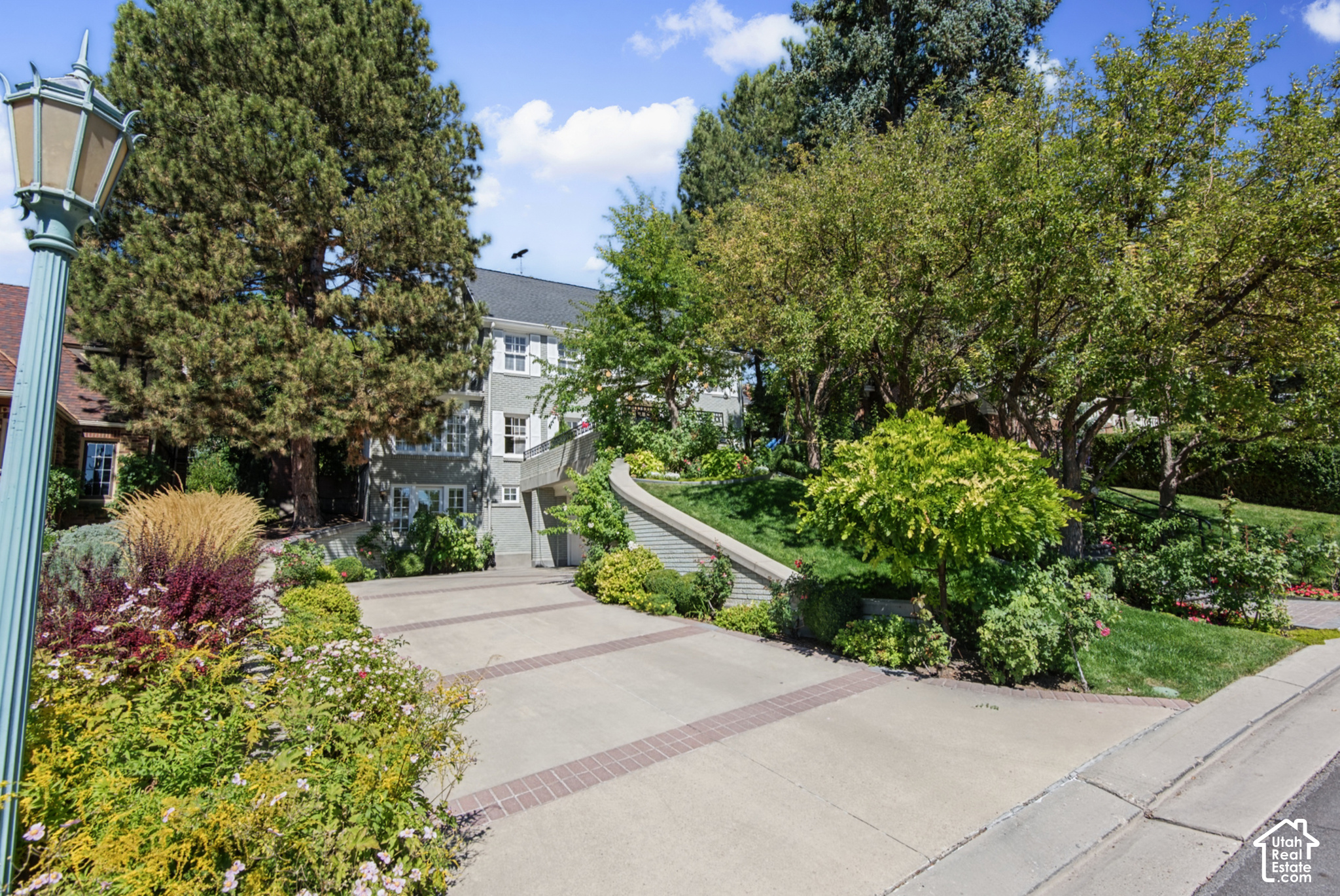 main property photo 50