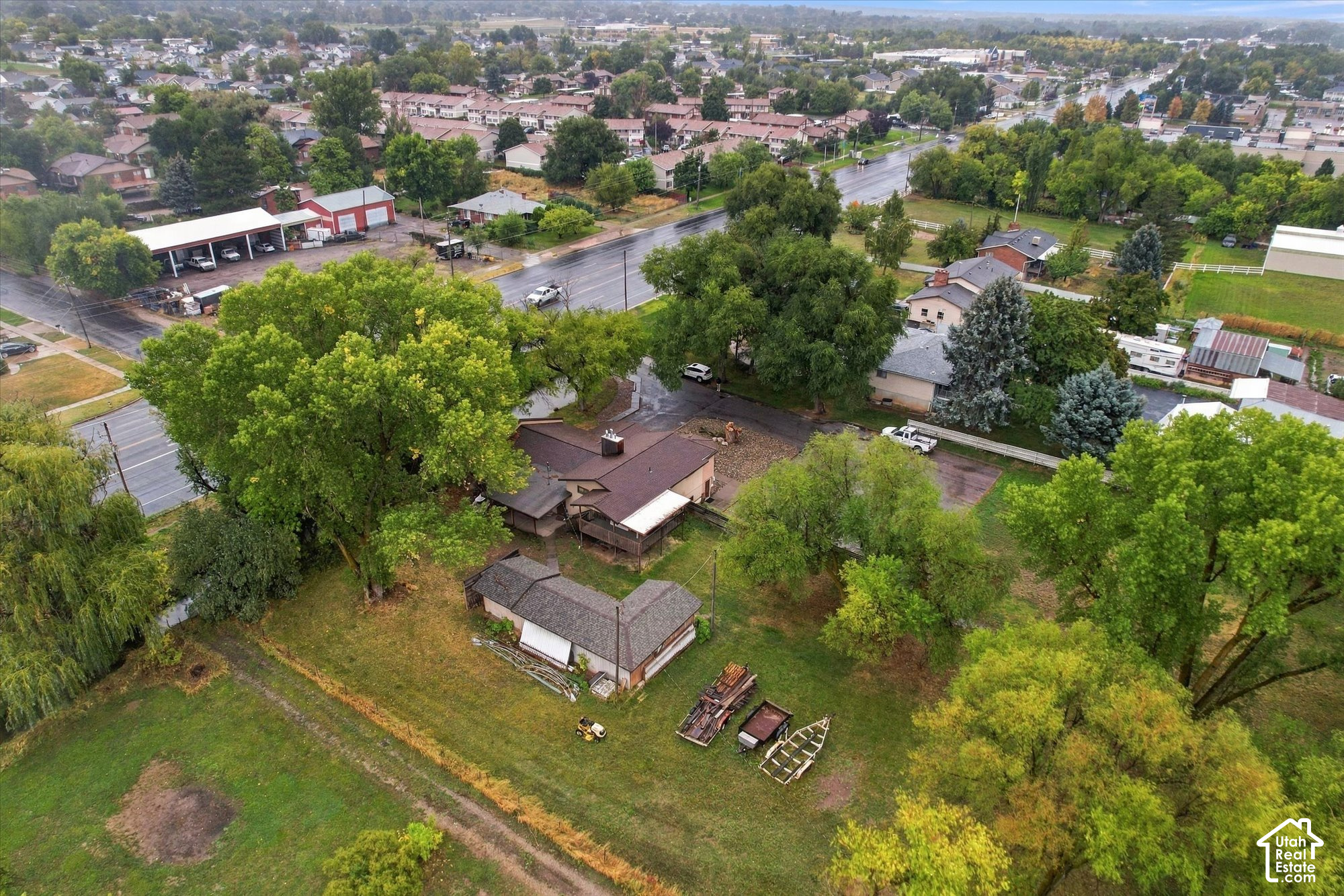 main property photo 43