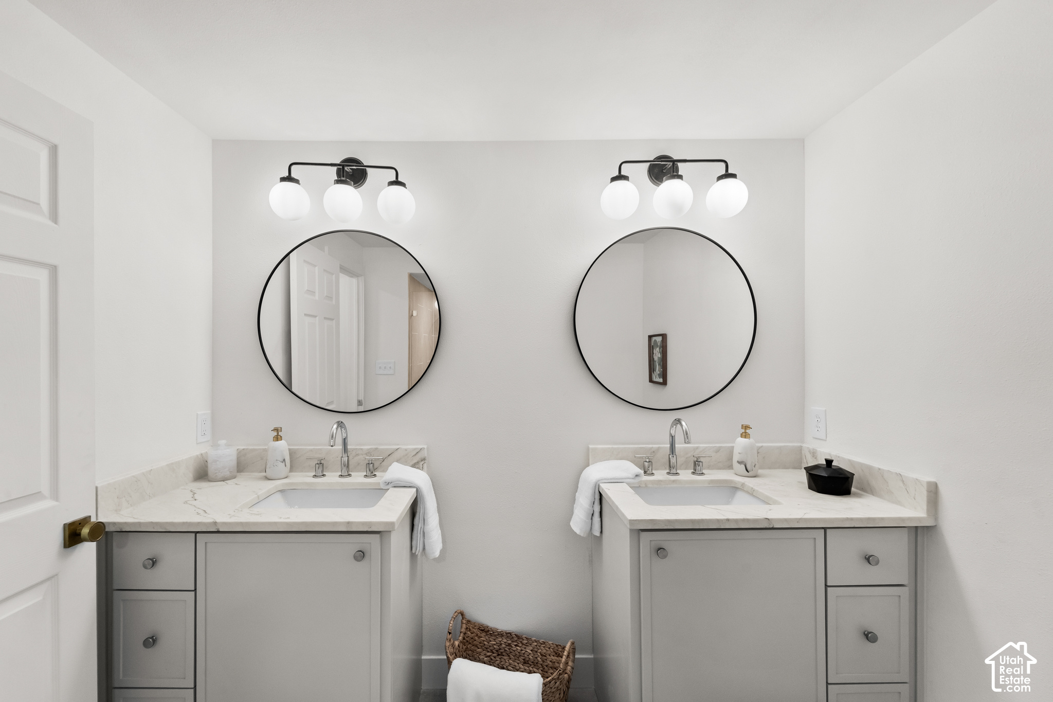 main property photo 77