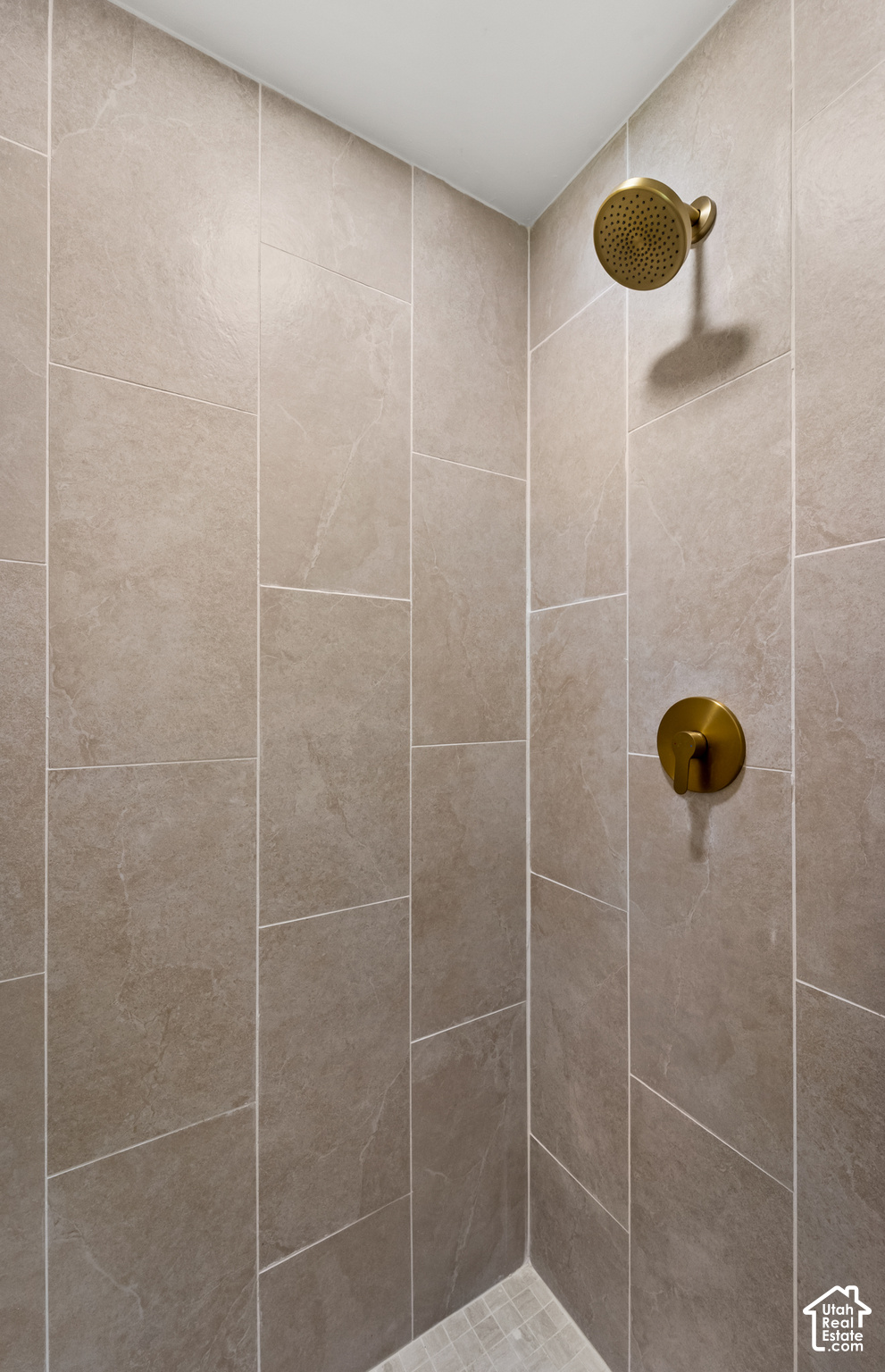 main property photo 79