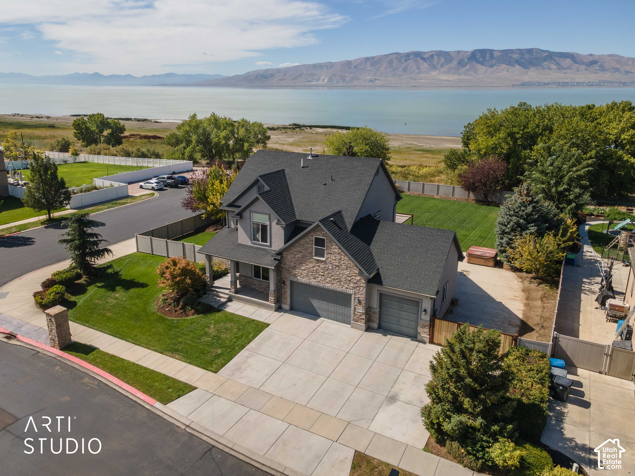 main property photo 57