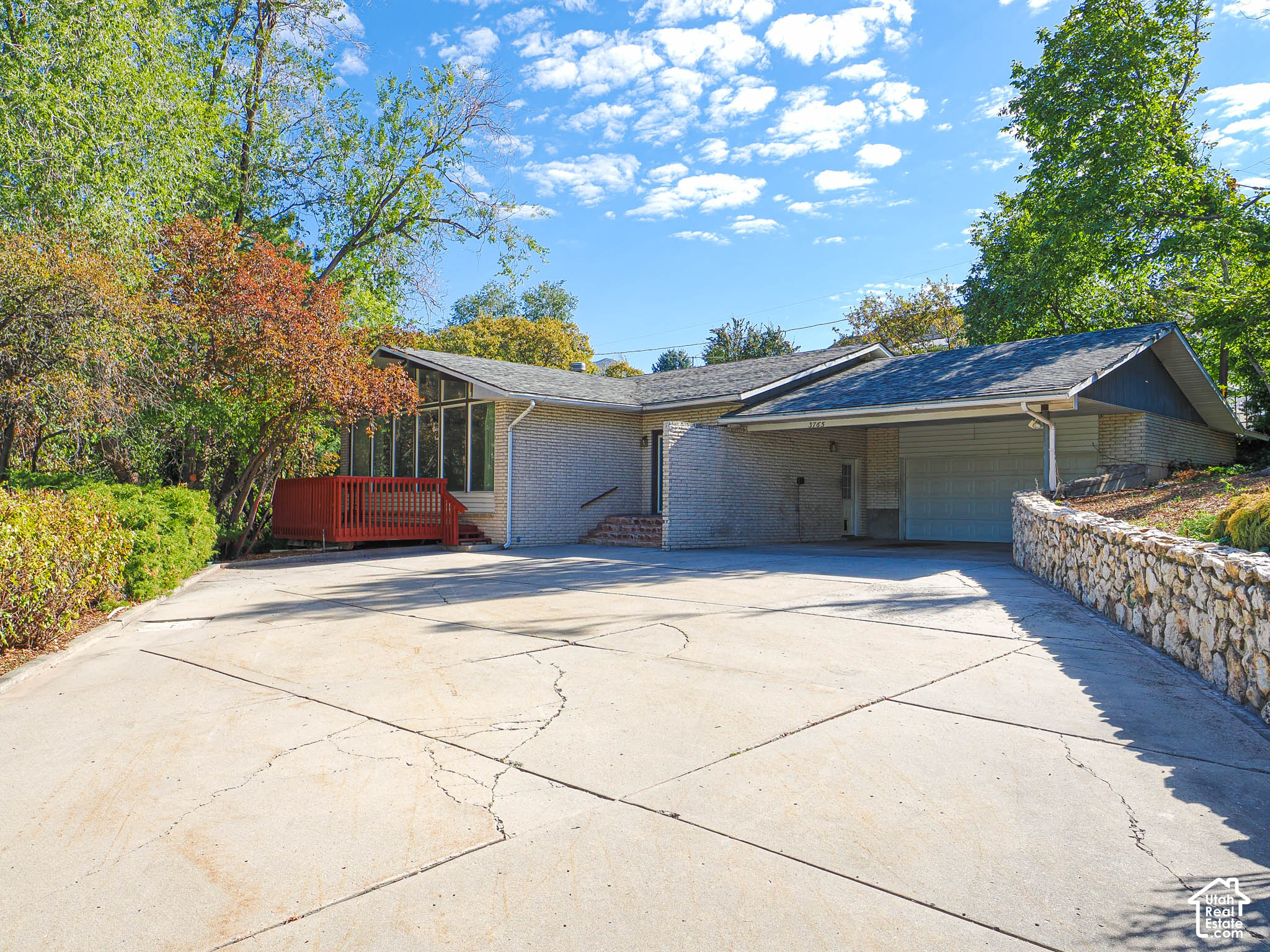 property viewer photo 2