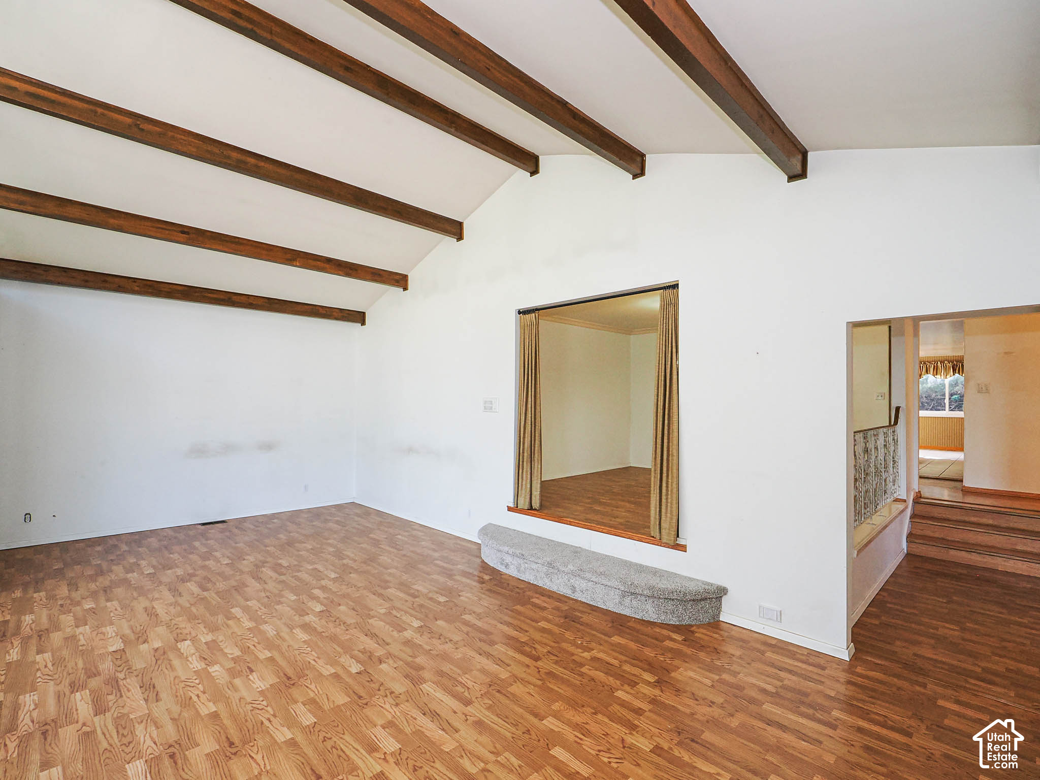 property viewer photo 27