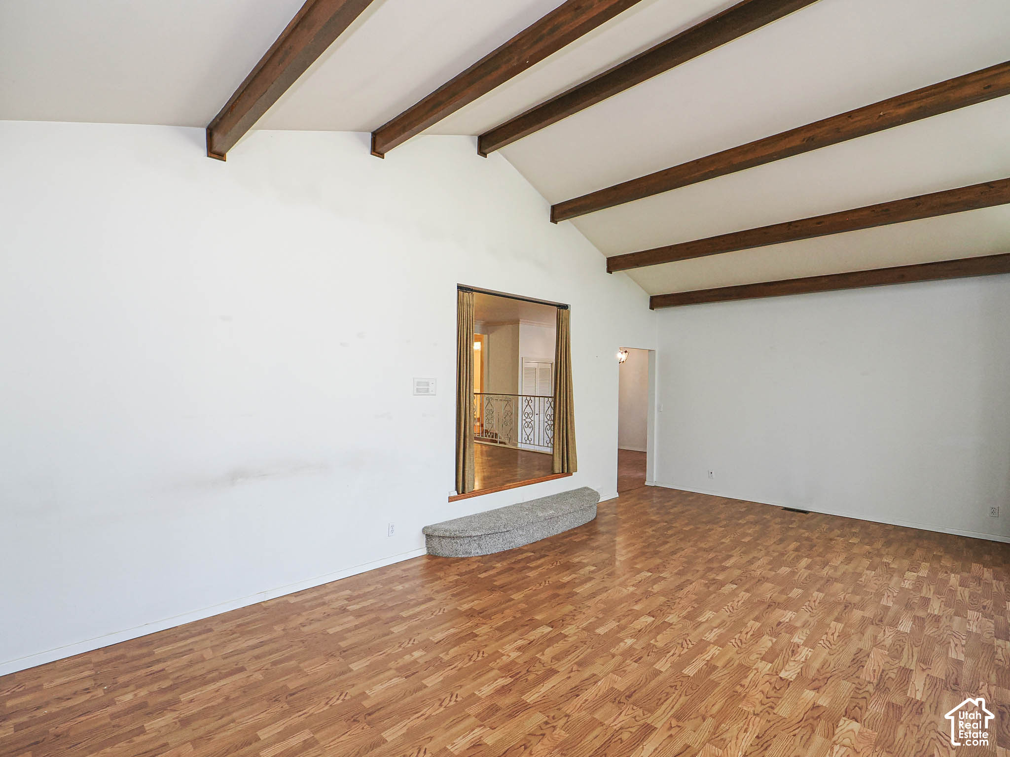property viewer photo 28