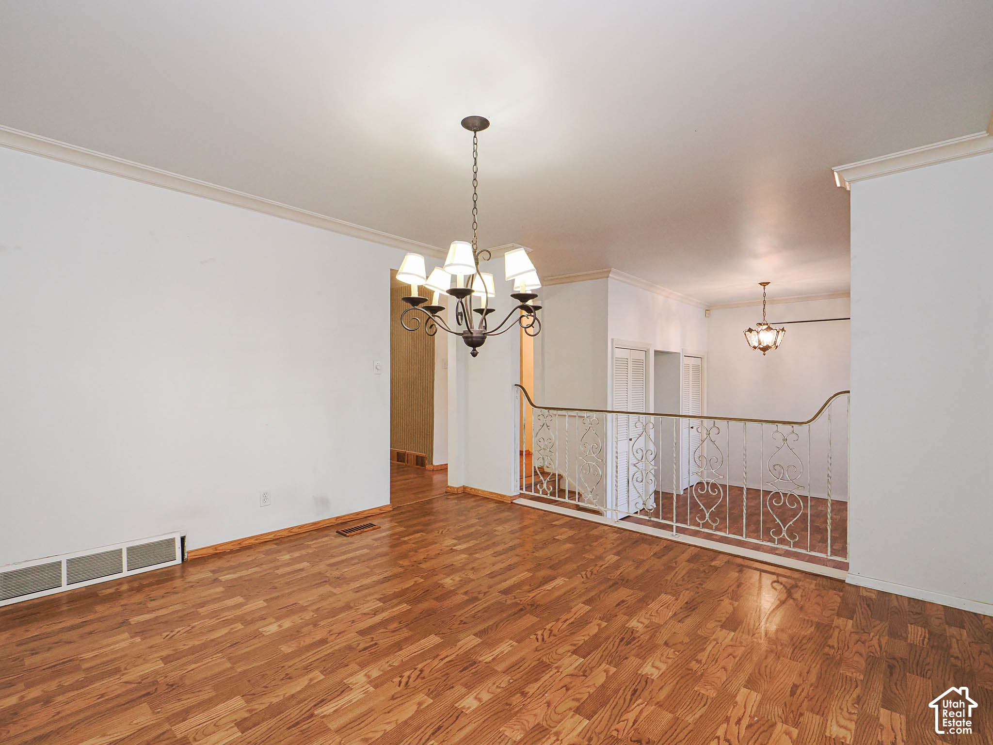 property viewer photo 31