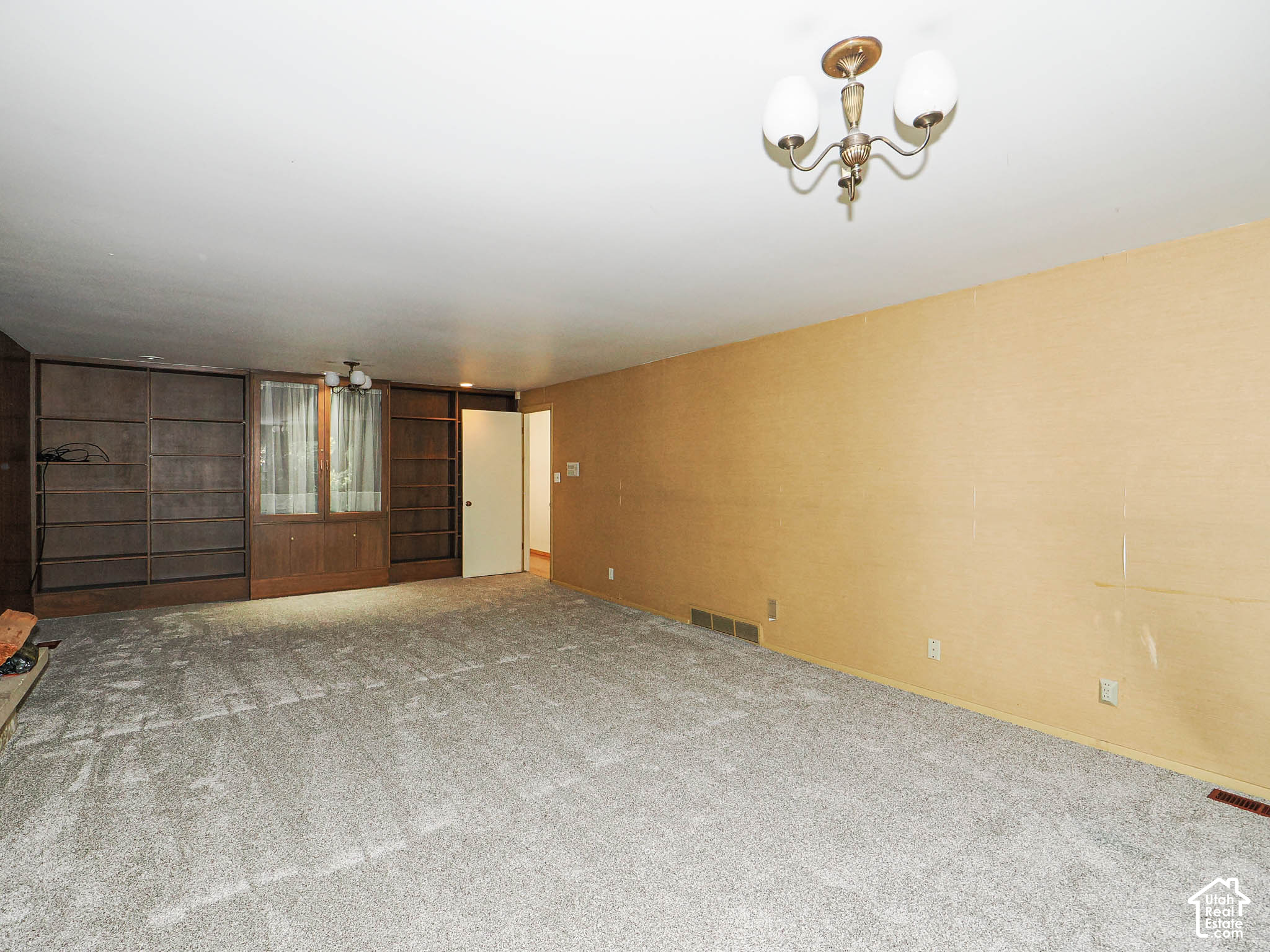 property viewer photo 36