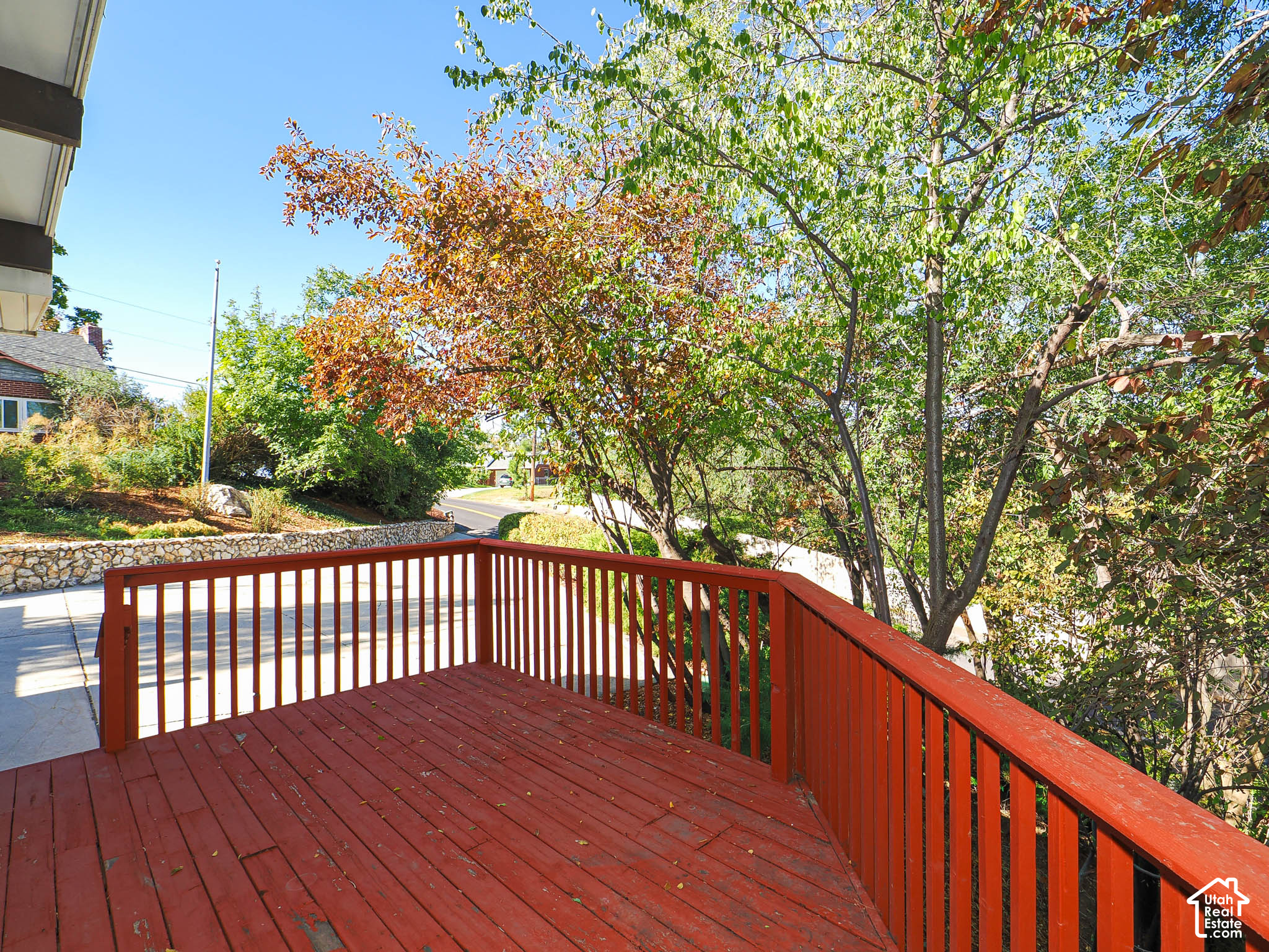 property viewer photo 4