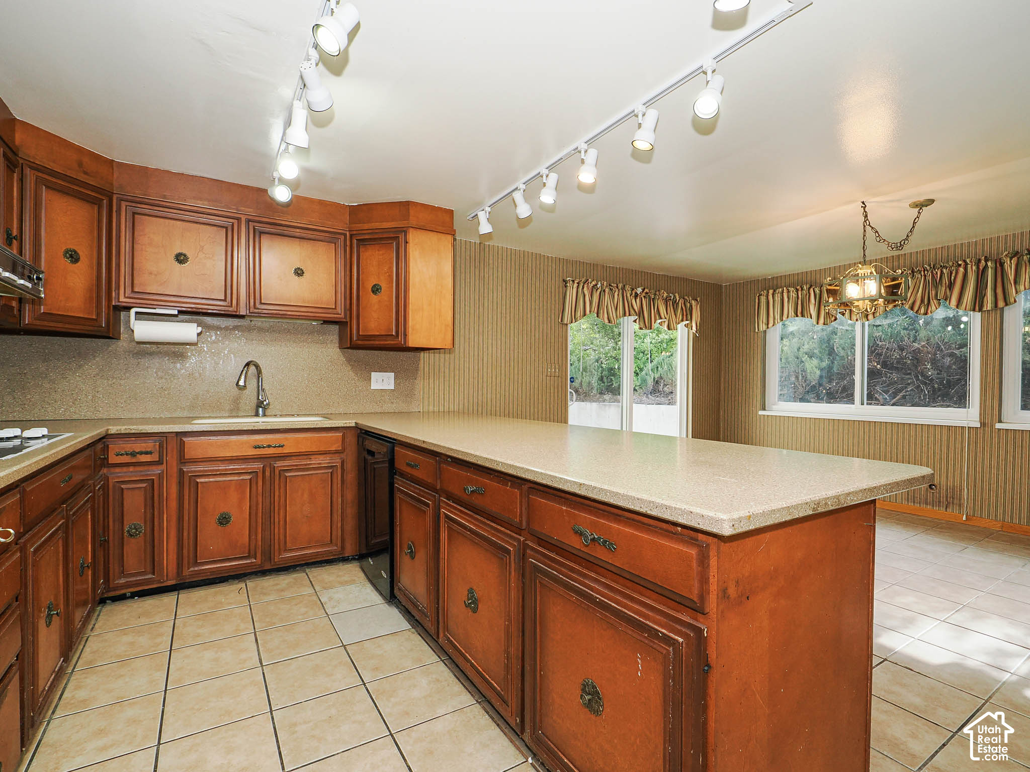property viewer photo 41