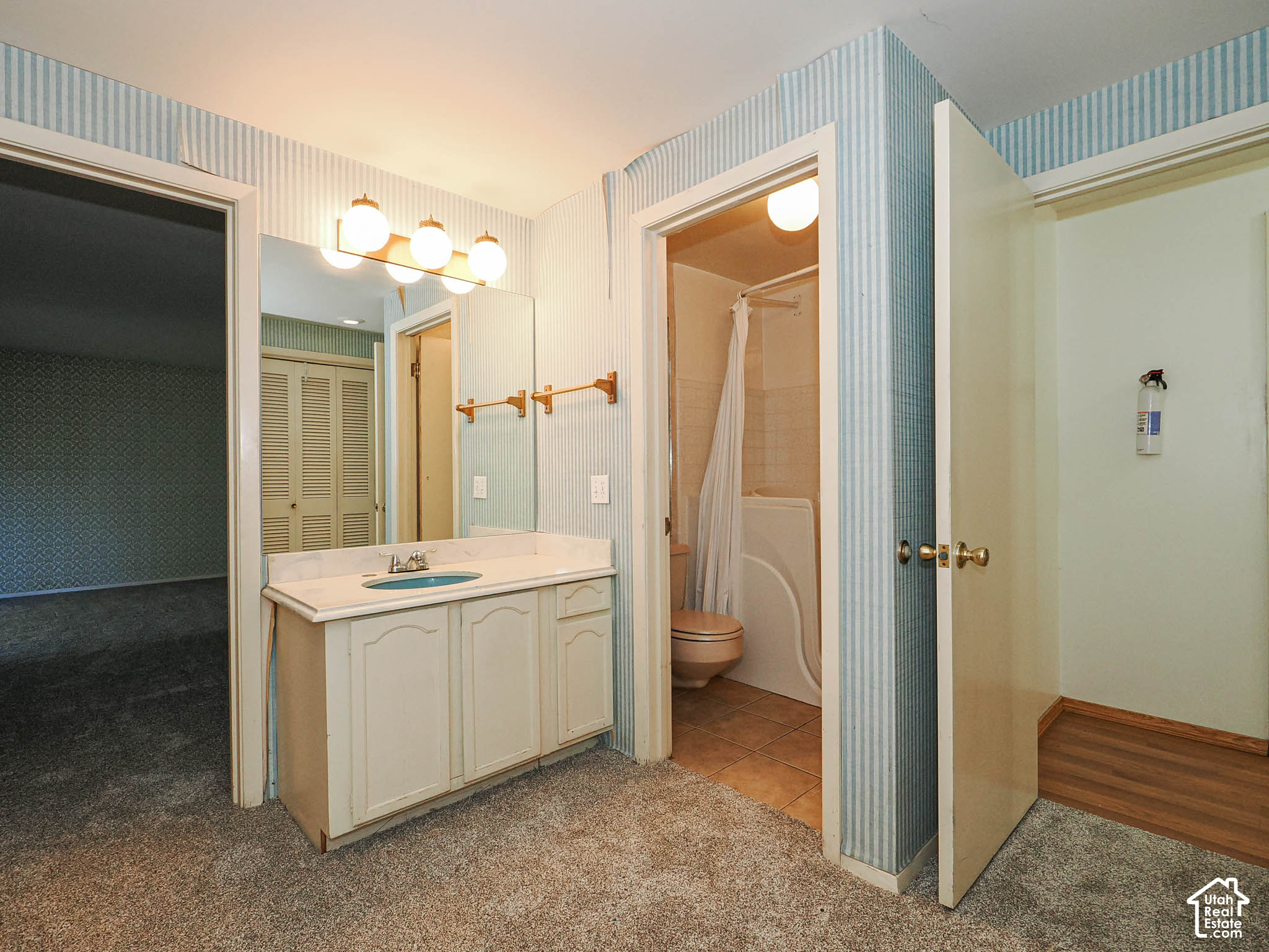 property viewer photo 51
