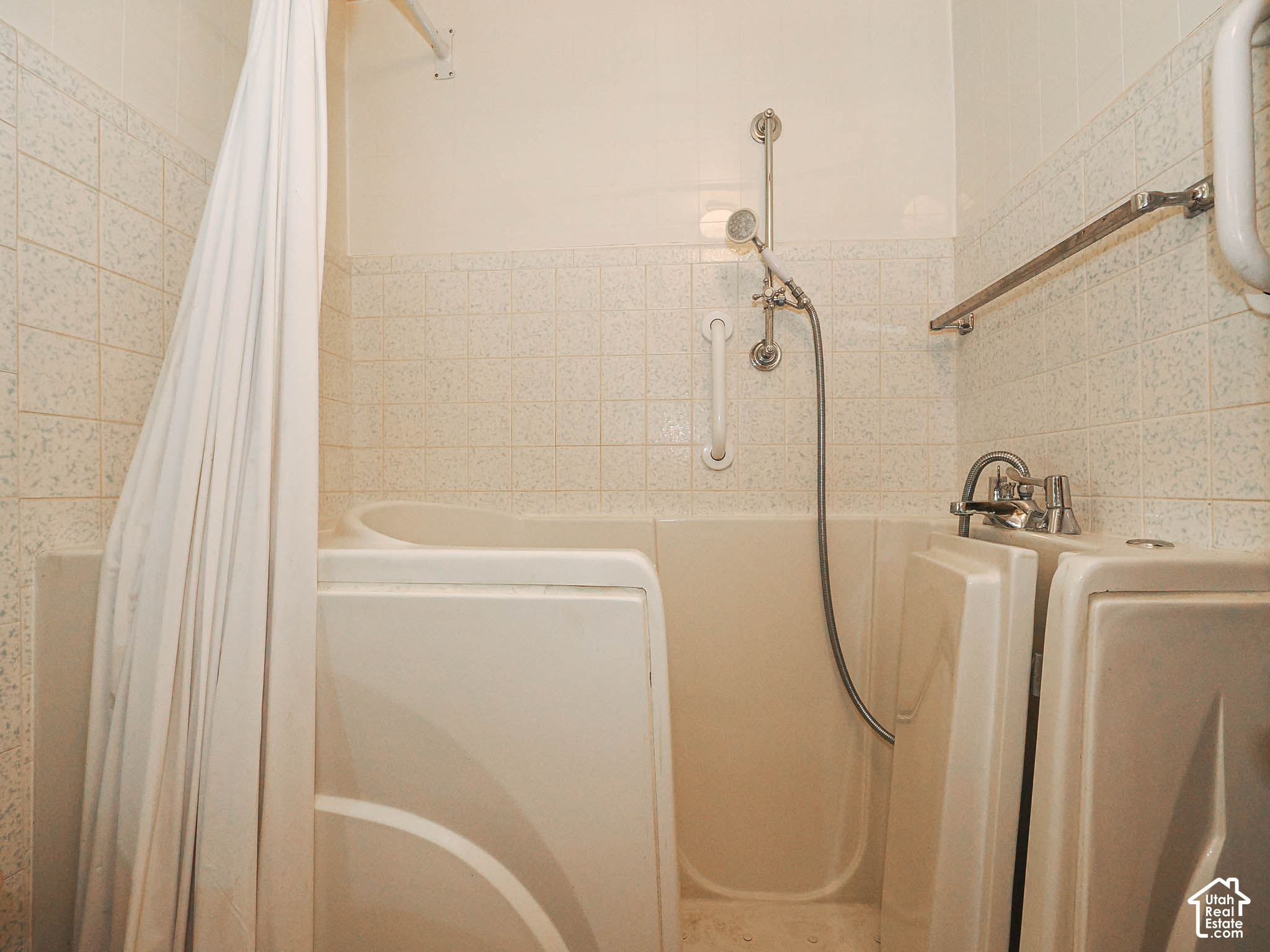 property viewer photo 52