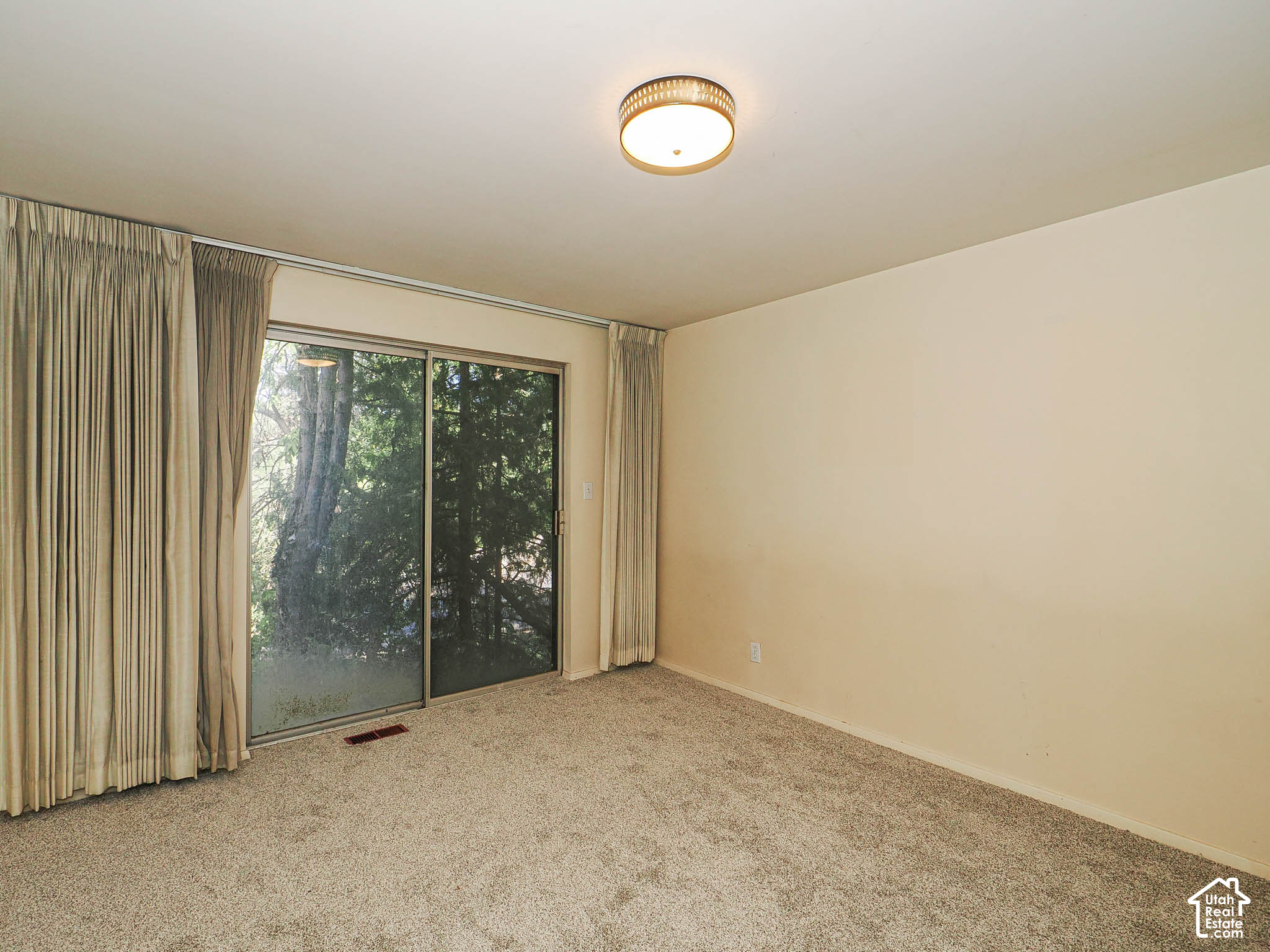 property viewer photo 54