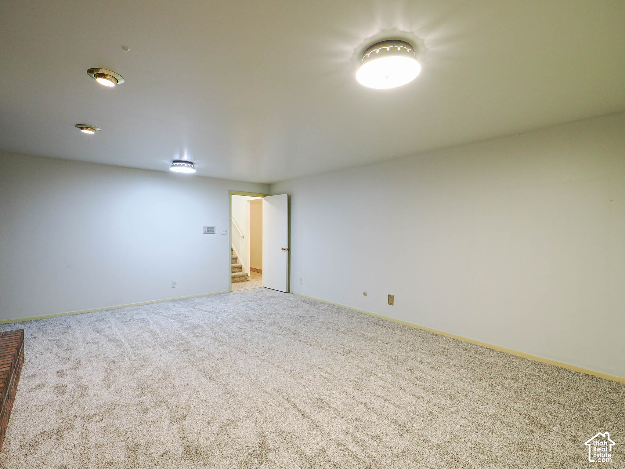 property viewer photo 63