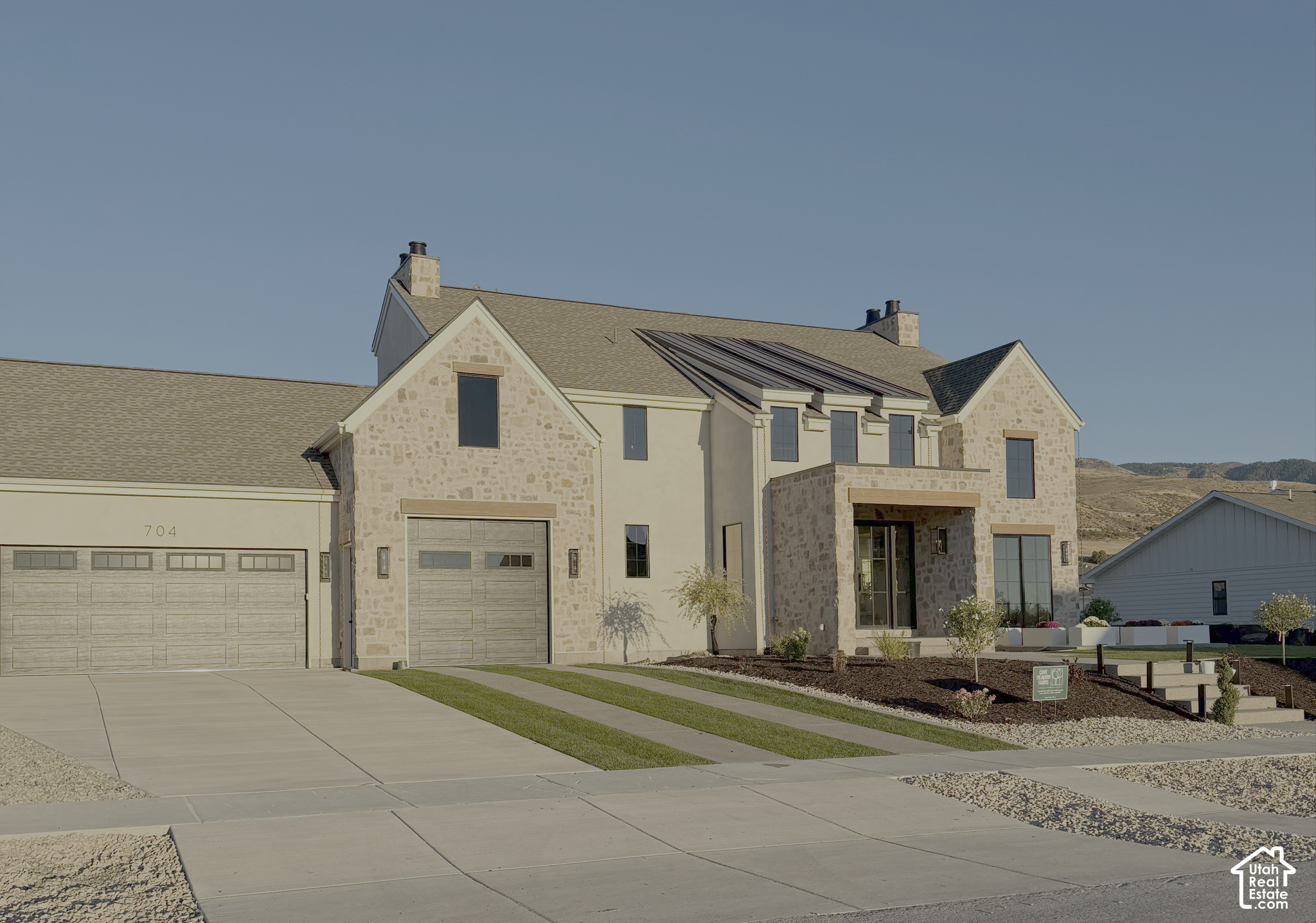 main property photo 0
