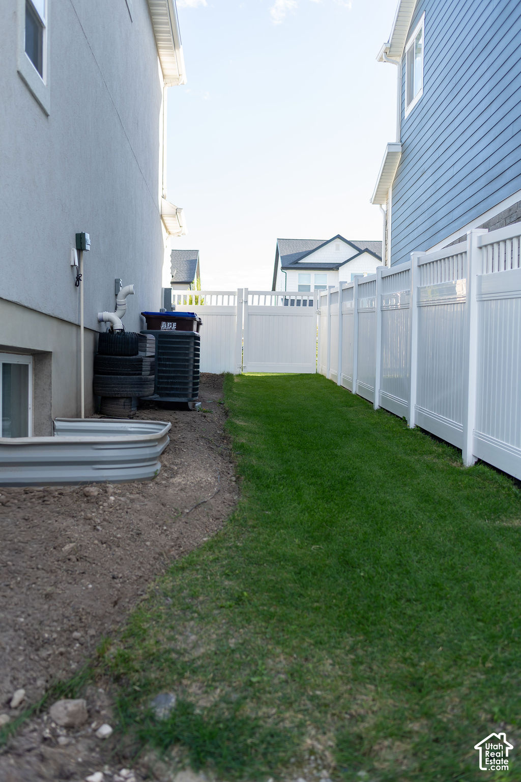 main property photo 57