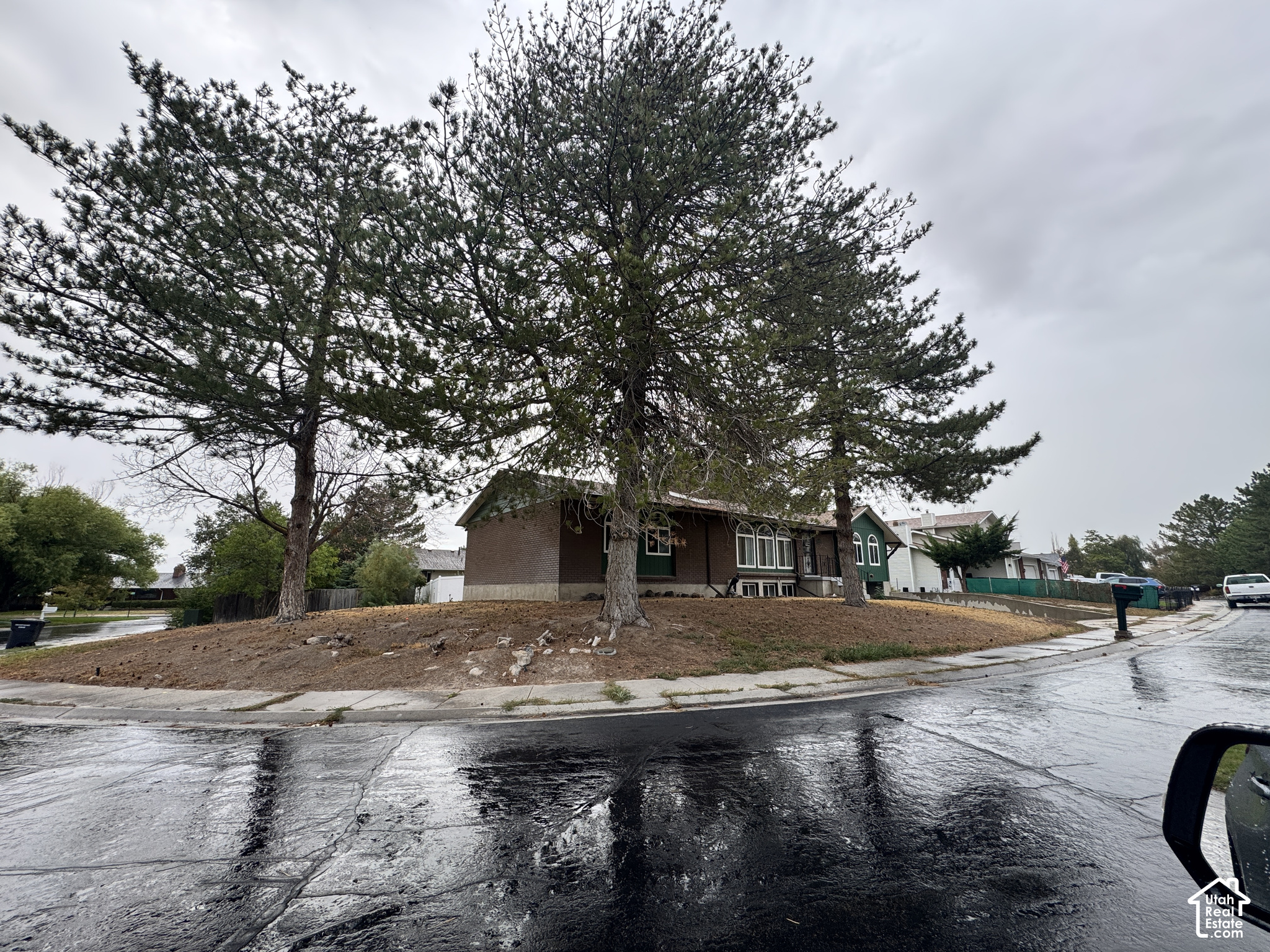 main property photo 51