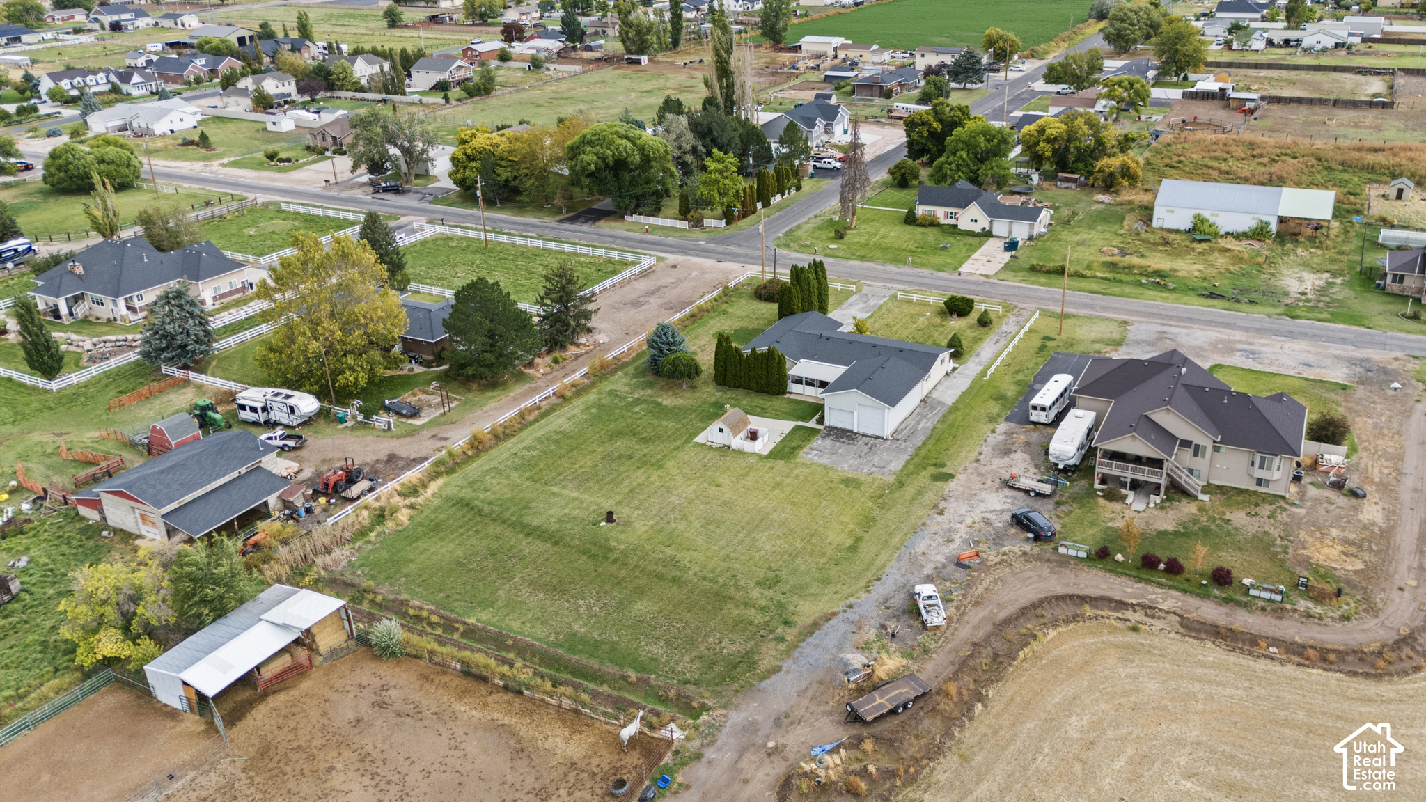 main property photo 36