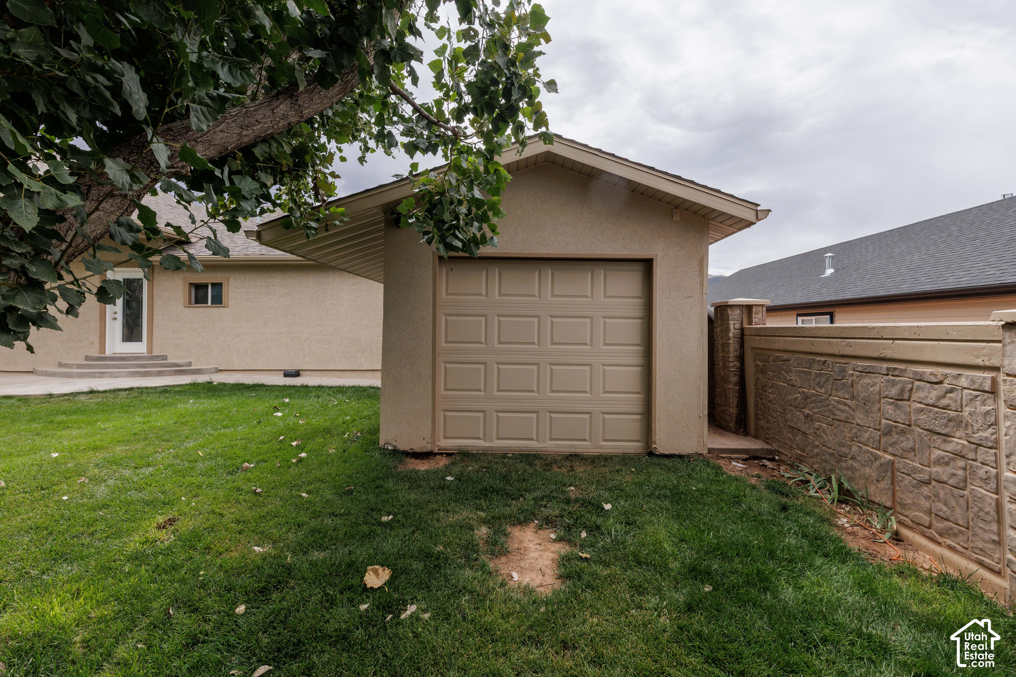 main property photo 46