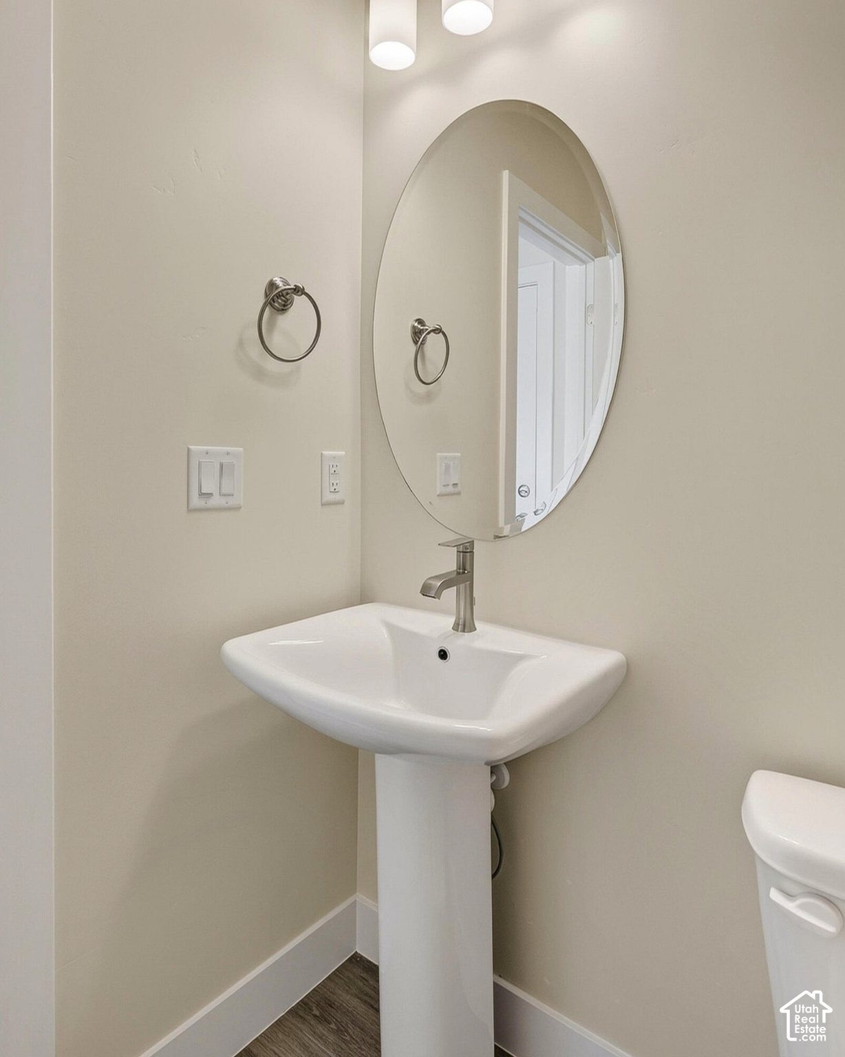 main property photo 17