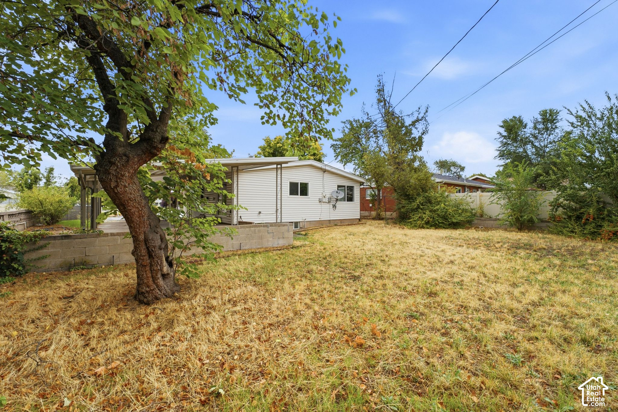 main property photo 5