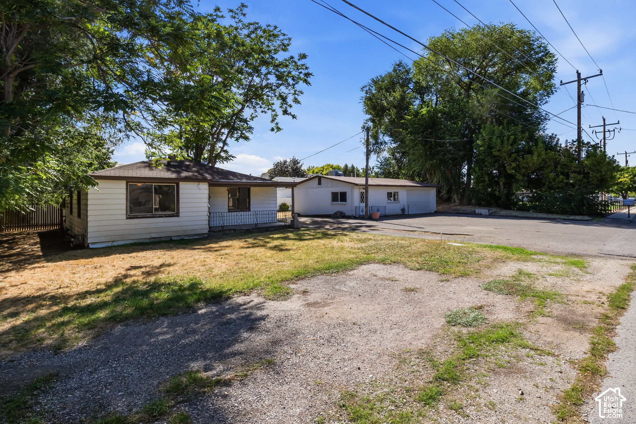 main property photo 0