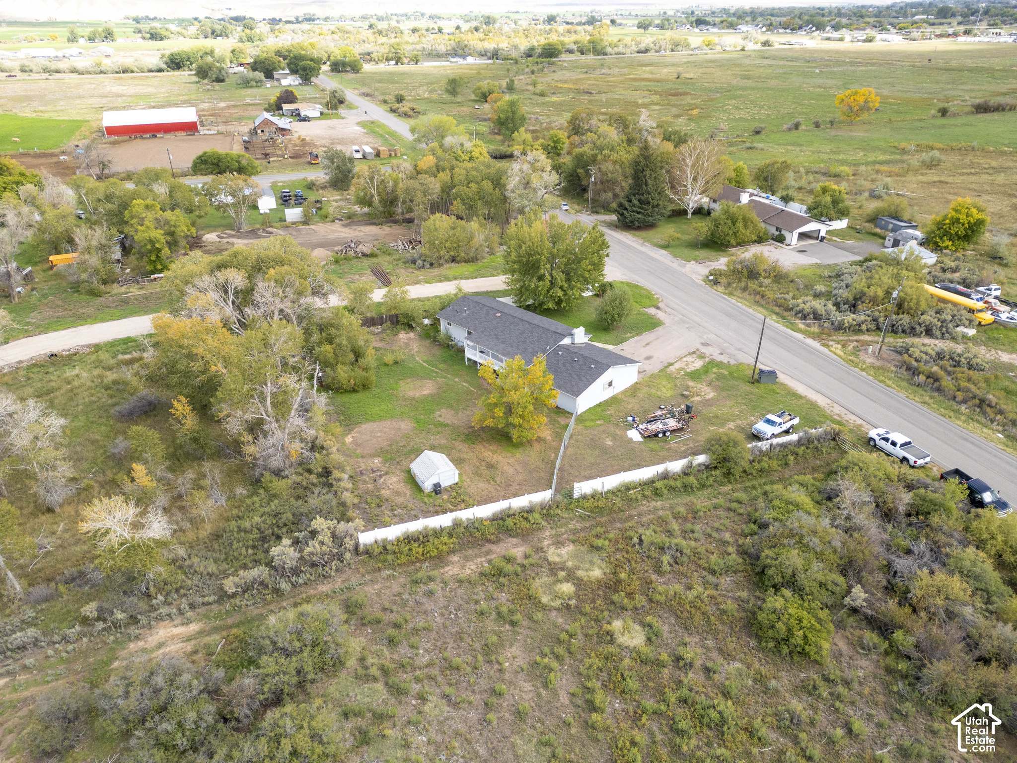 main property photo 33