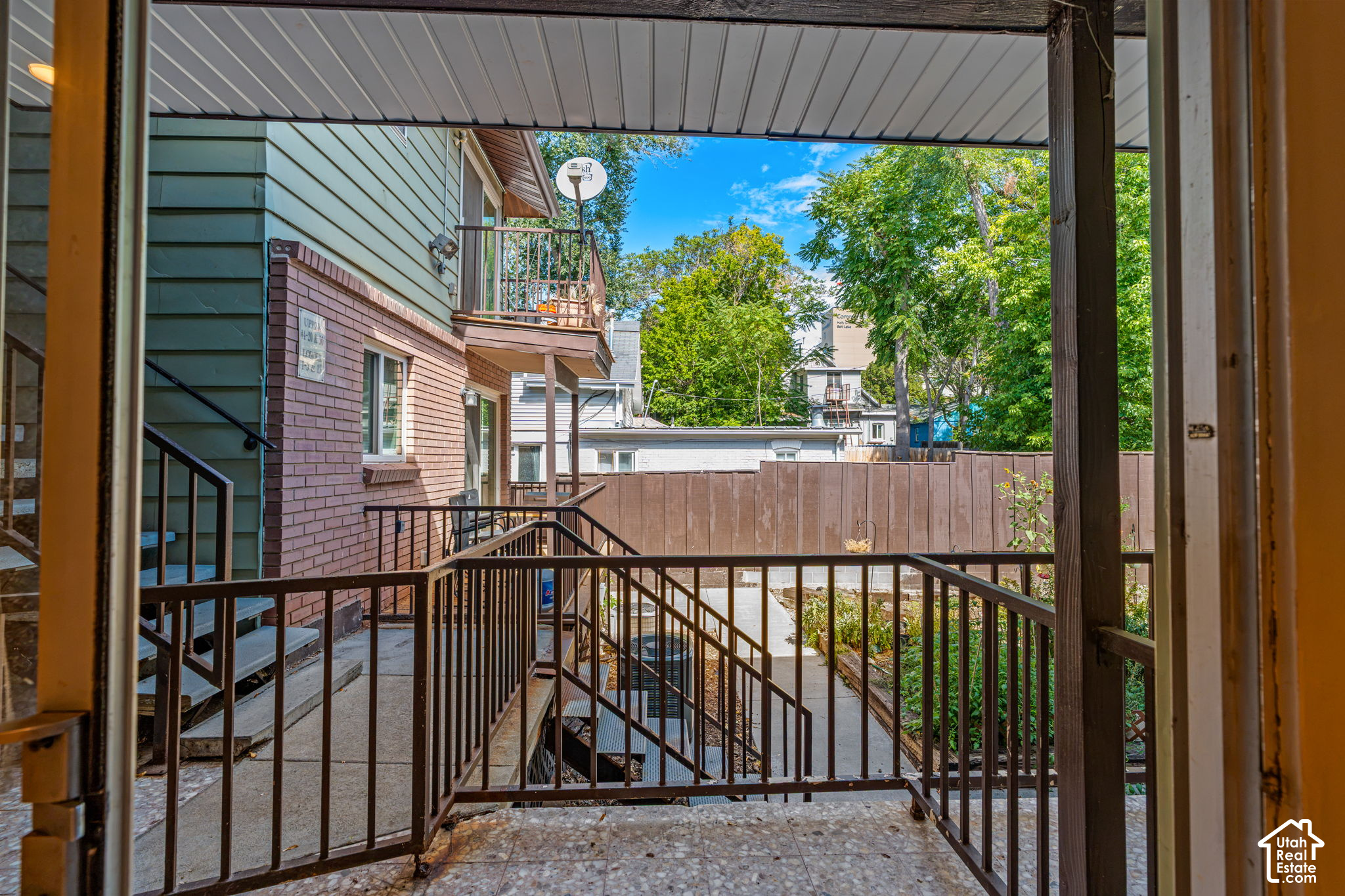 main property photo 29