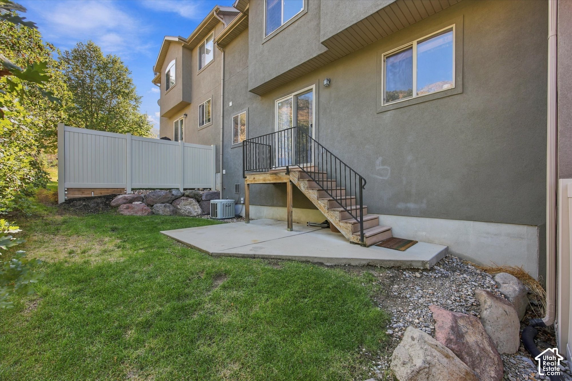 main property photo 24
