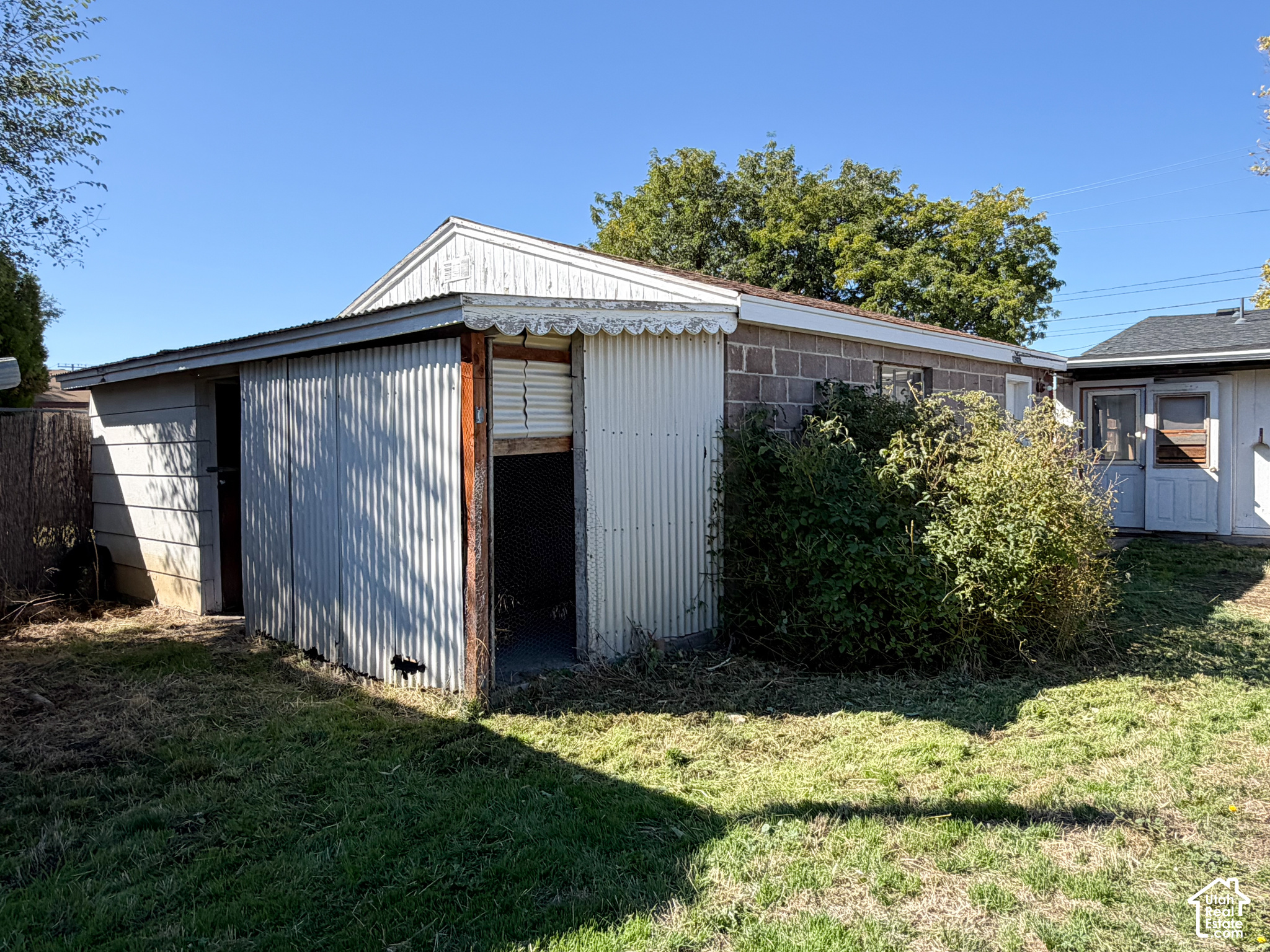 main property photo 19
