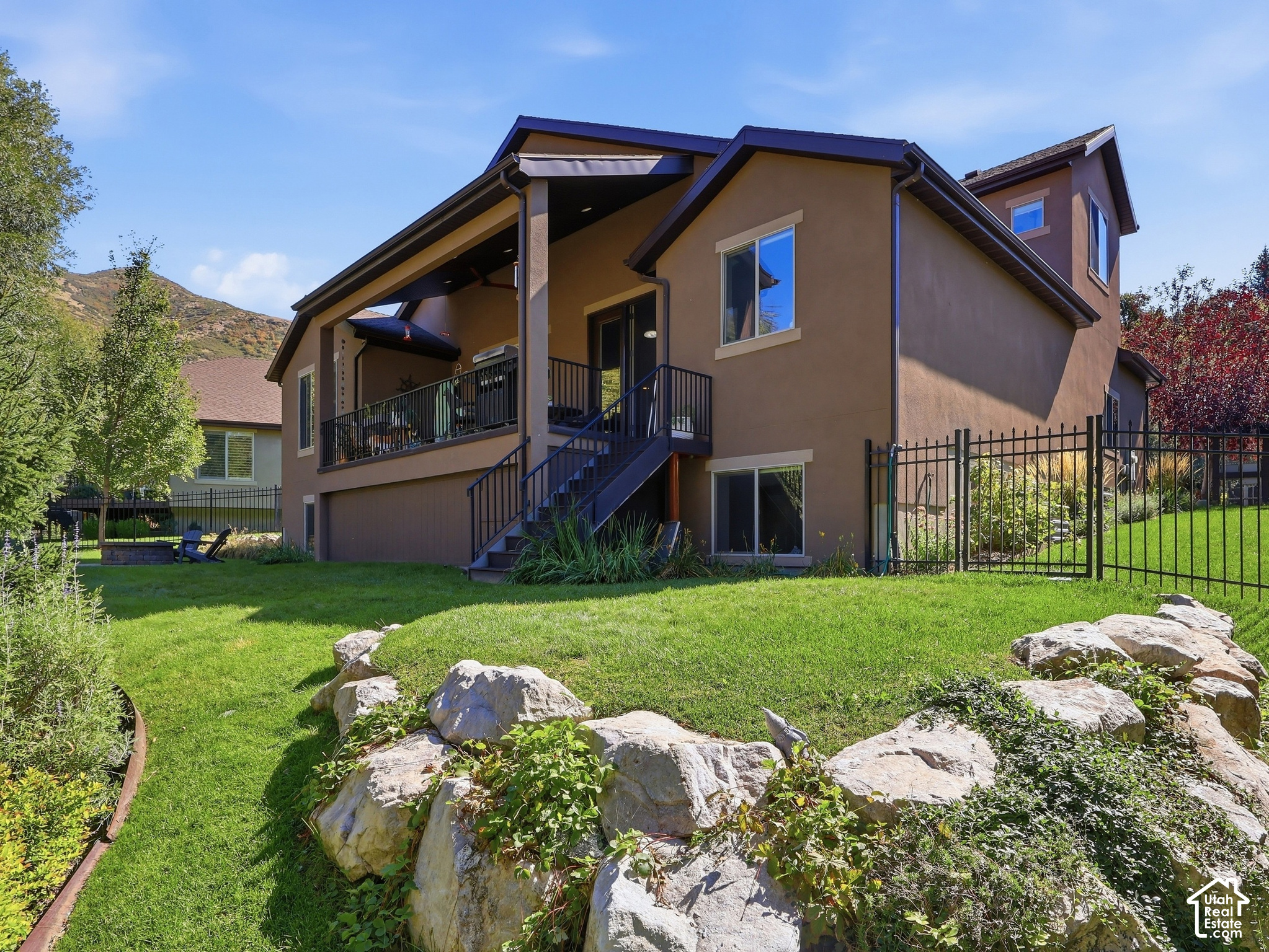 main property photo 47