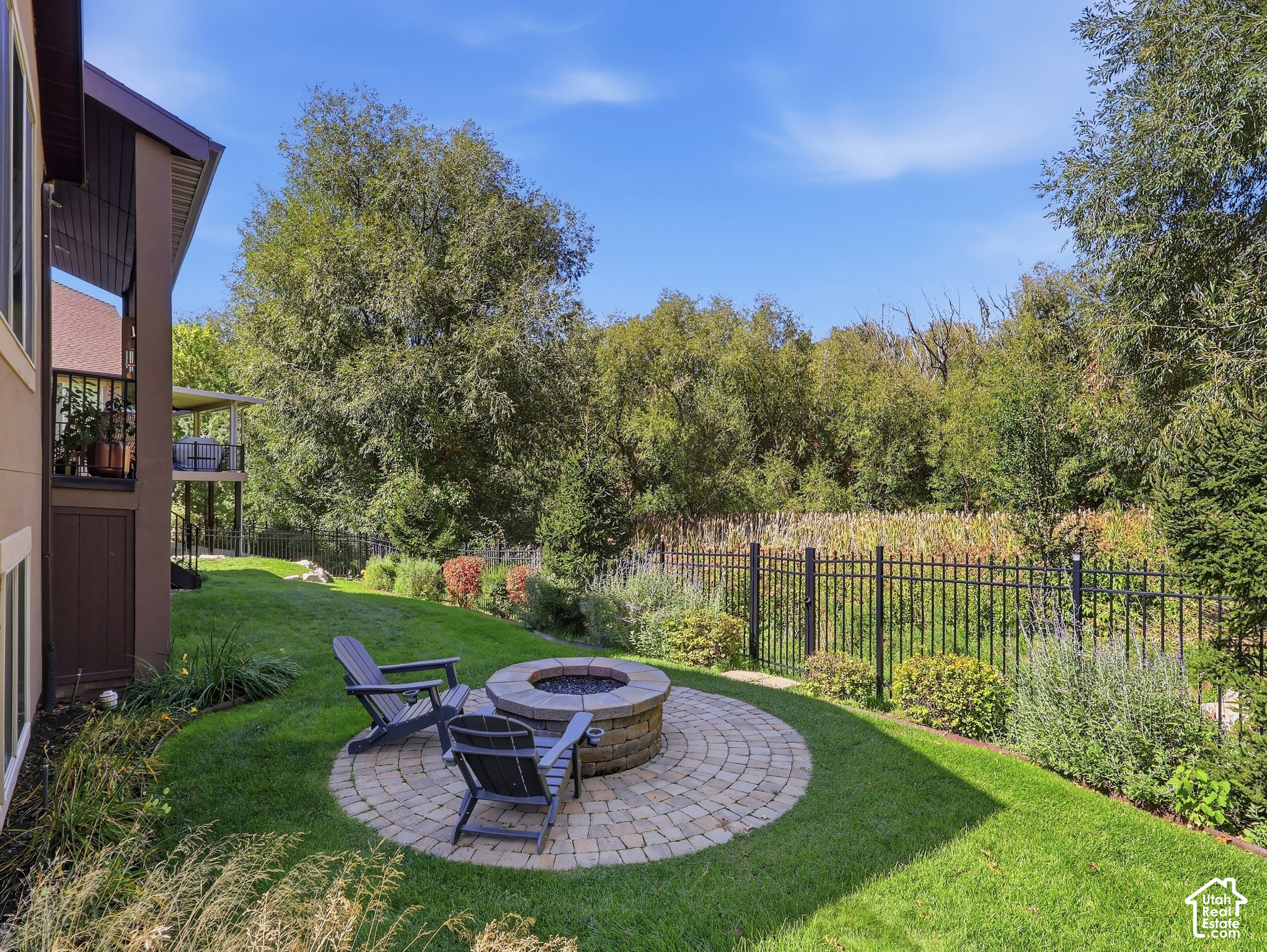 main property photo 49