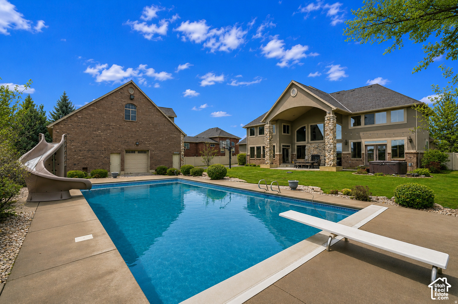 main property photo 60