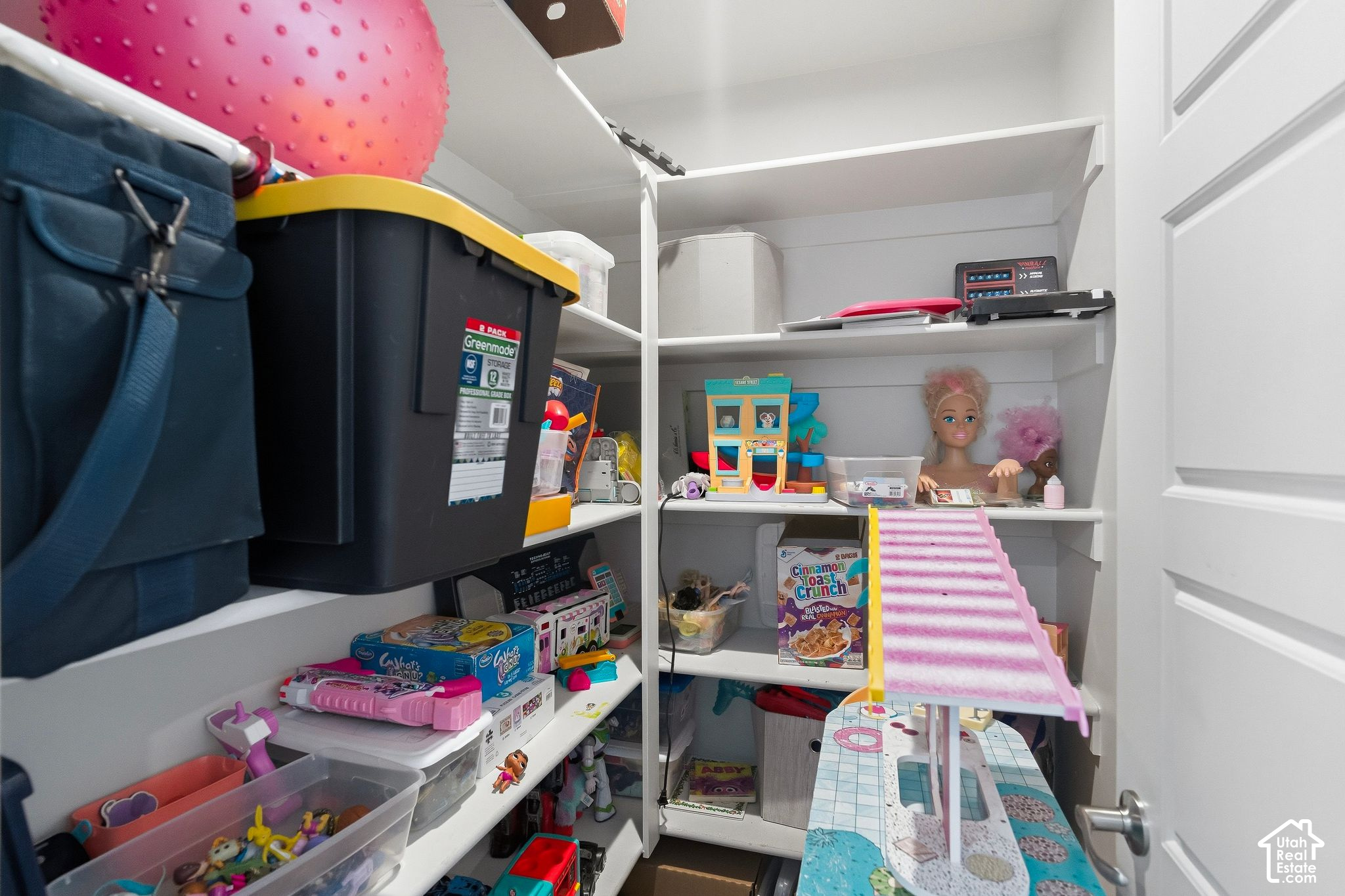 main property photo 28