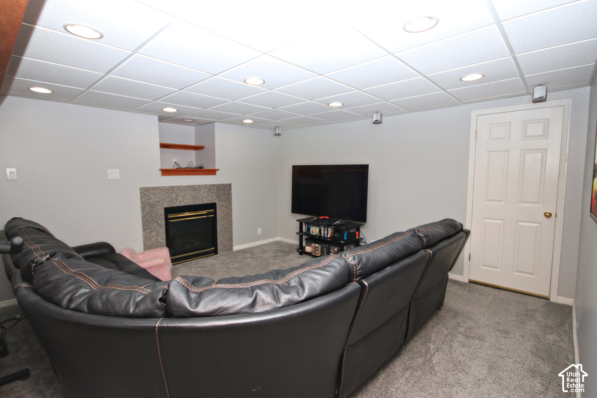 main property photo 13