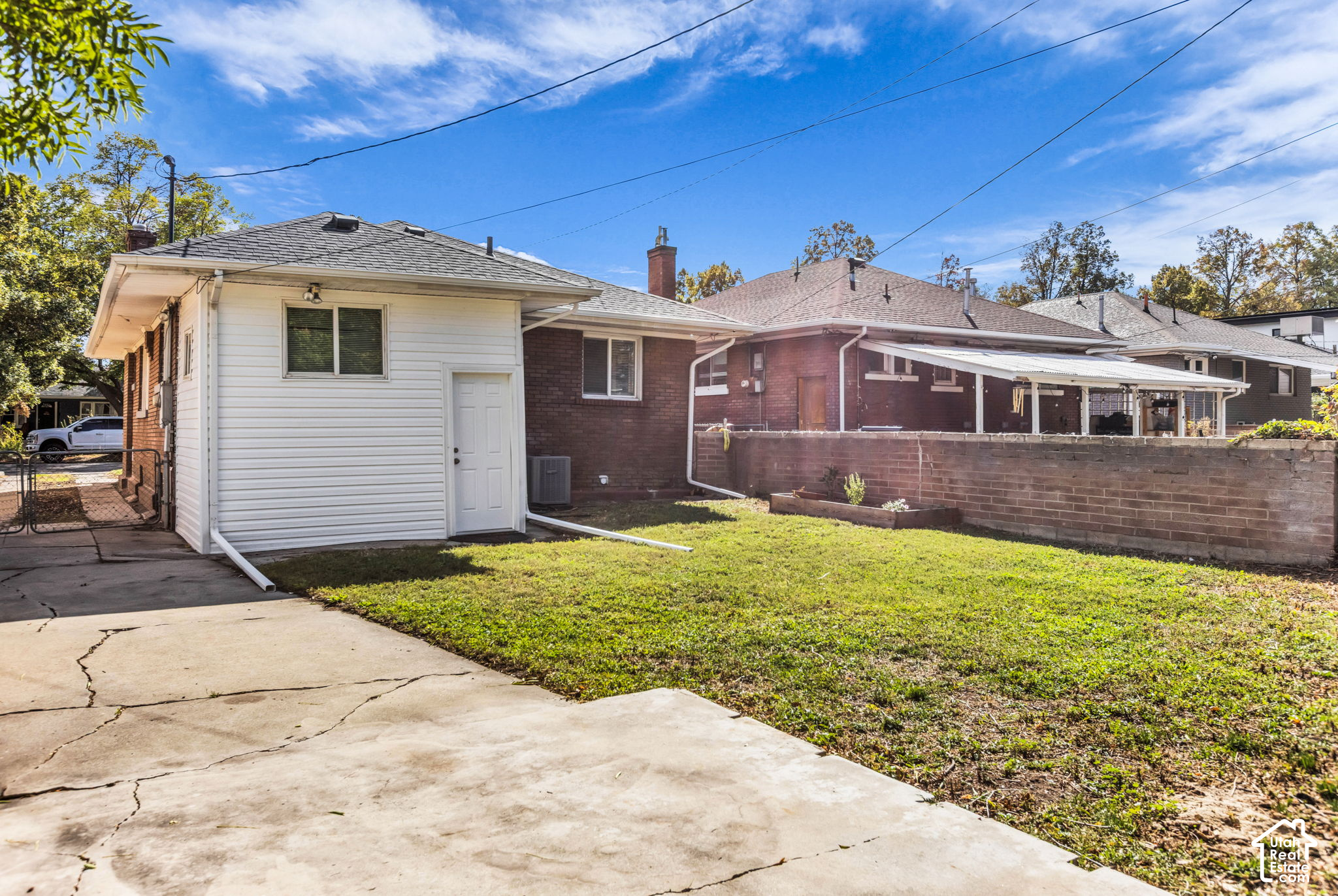 main property photo 23