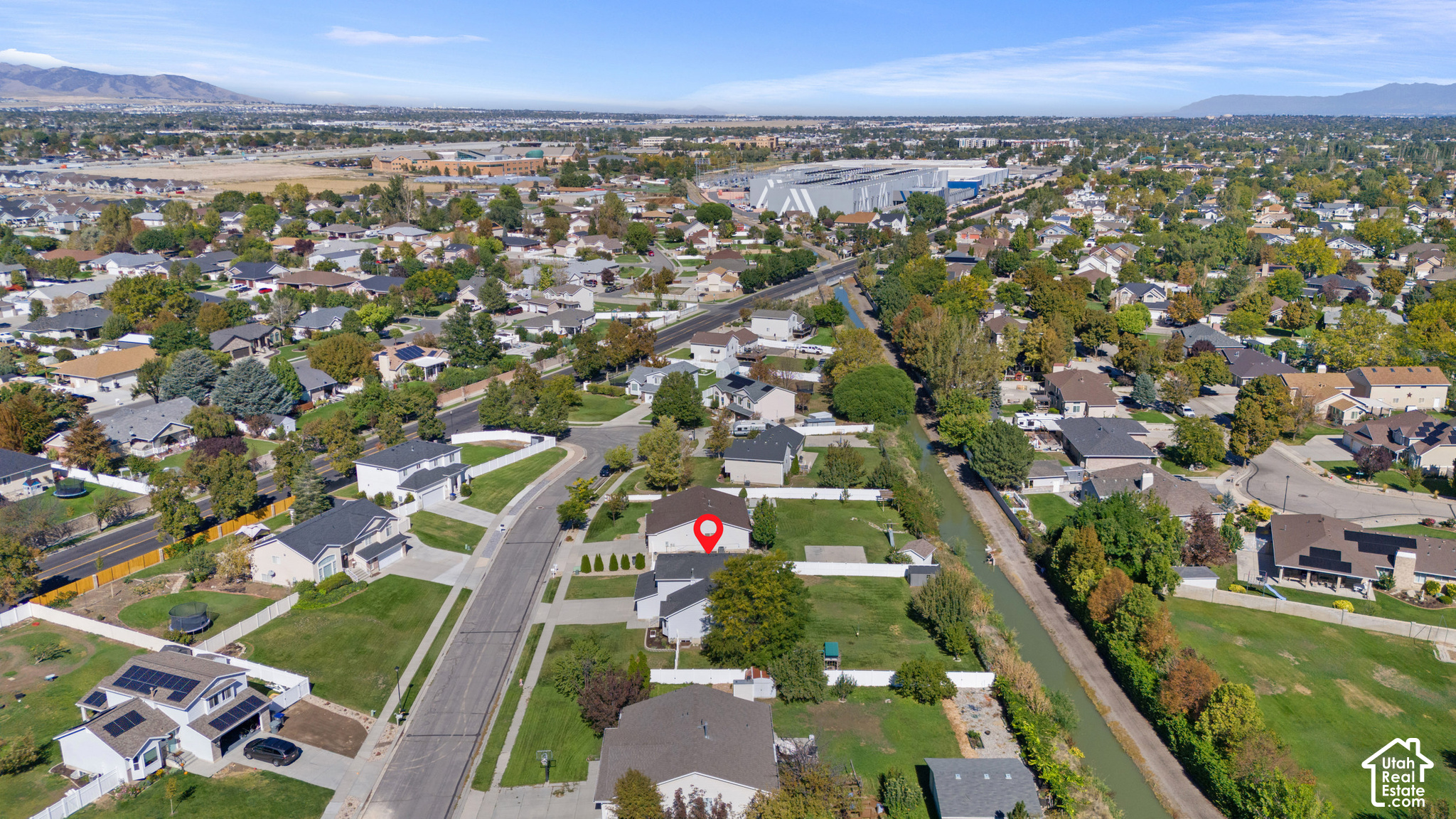 main property photo 36