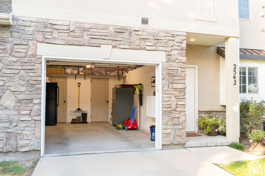 main property photo 50