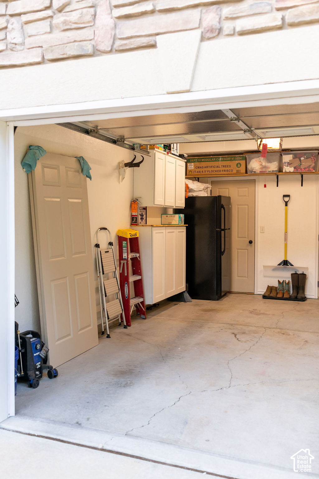 main property photo 51