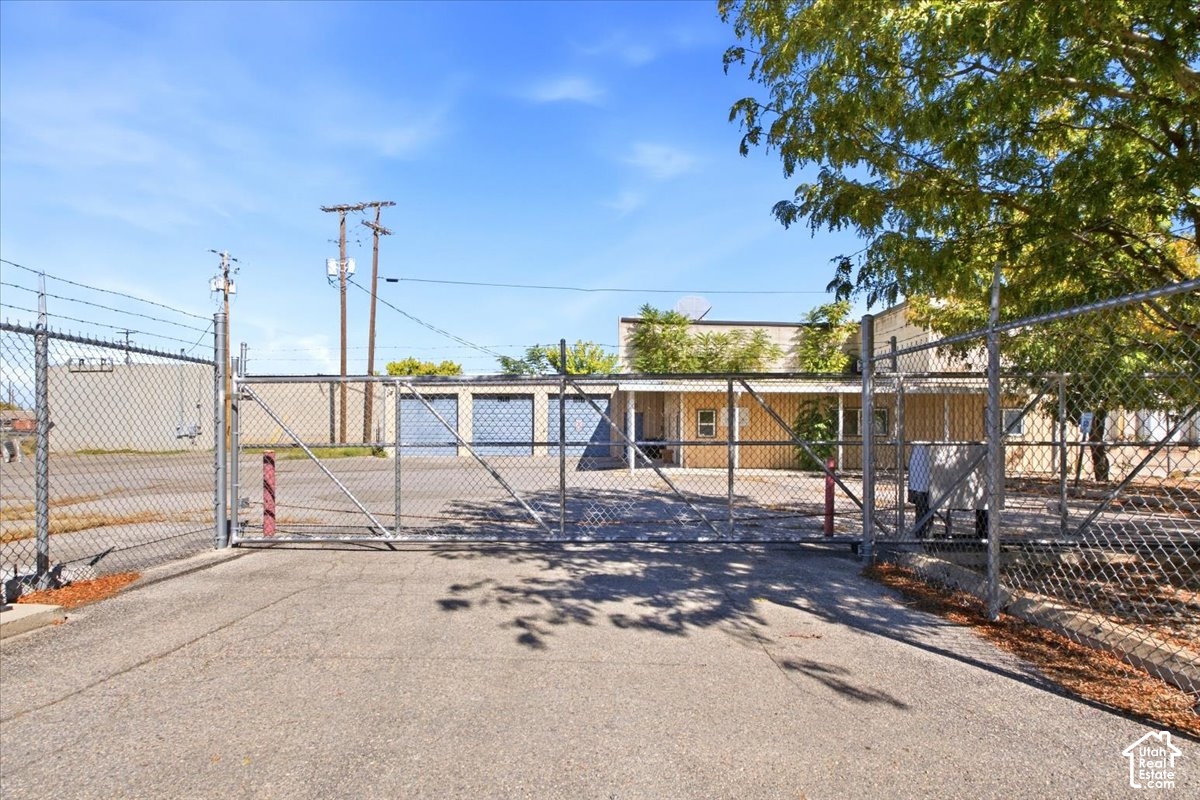 main property photo 4