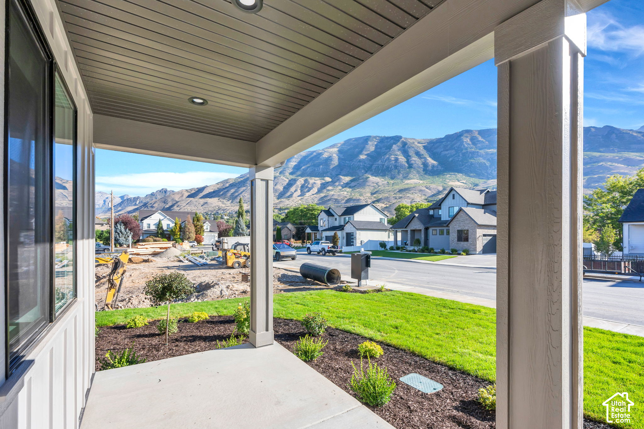 main property photo 37