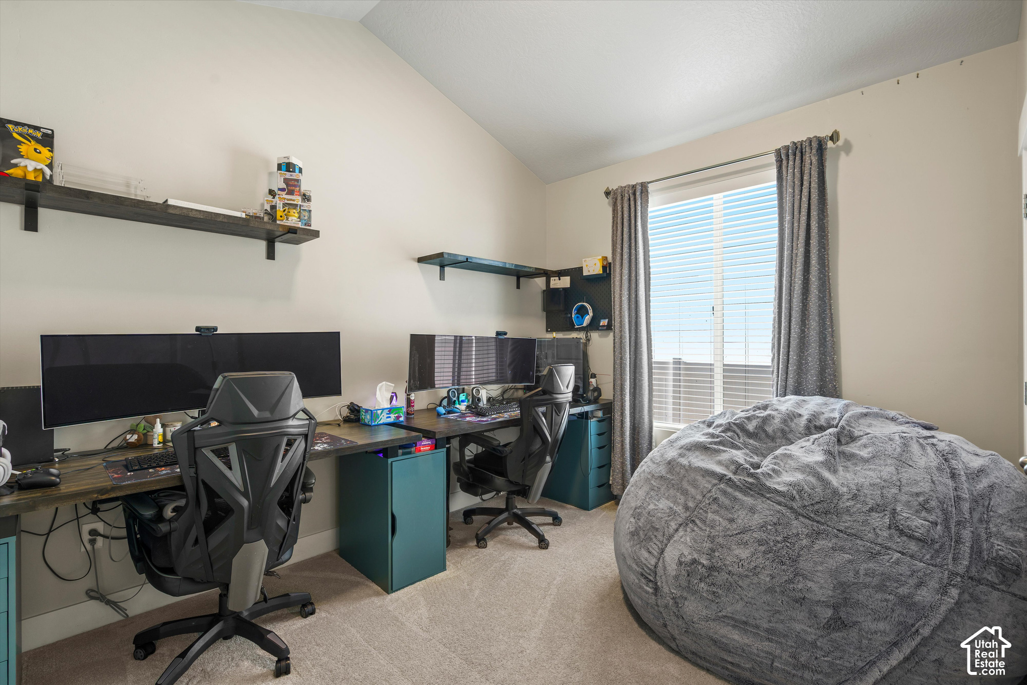 main property photo 20