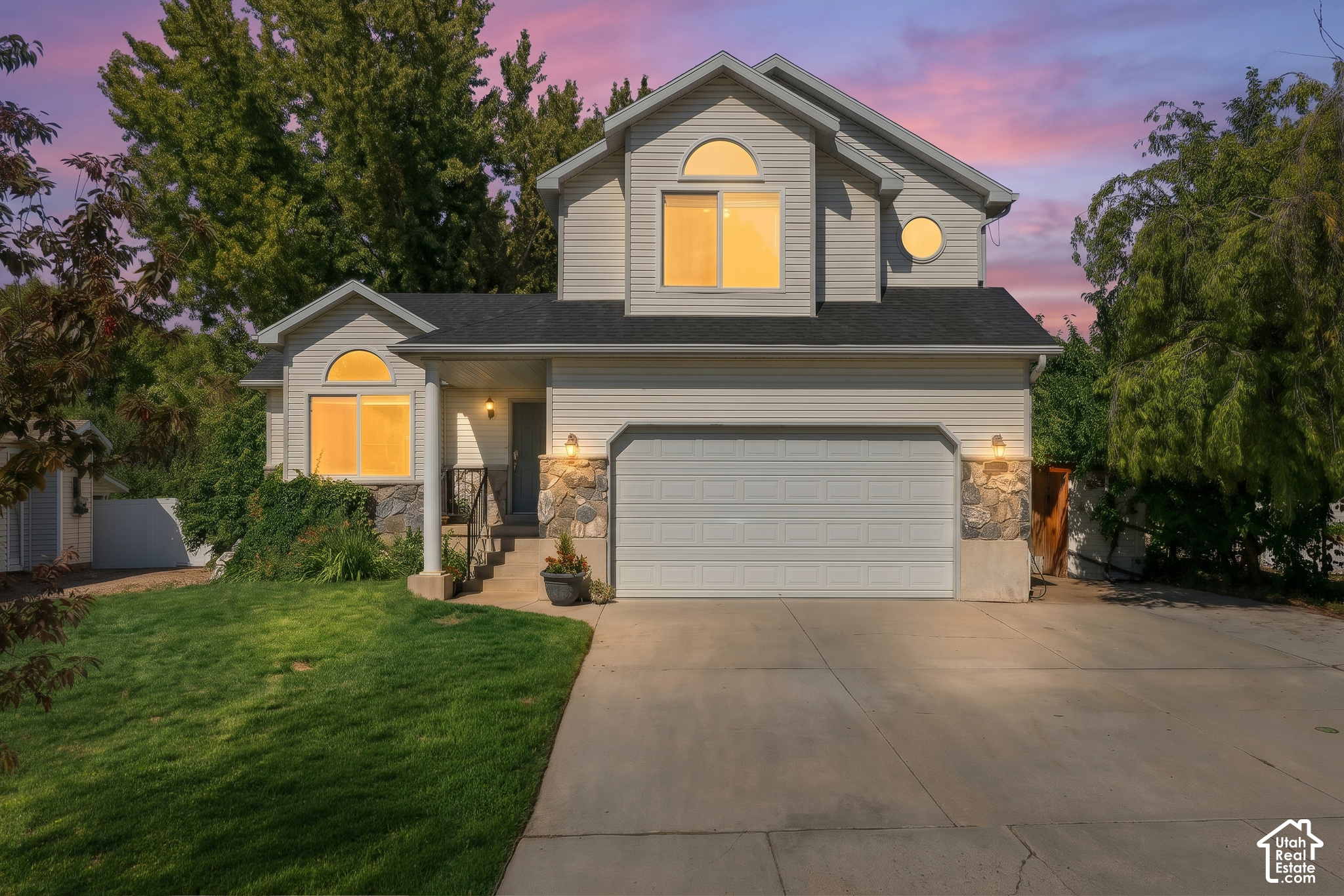 main property photo 34