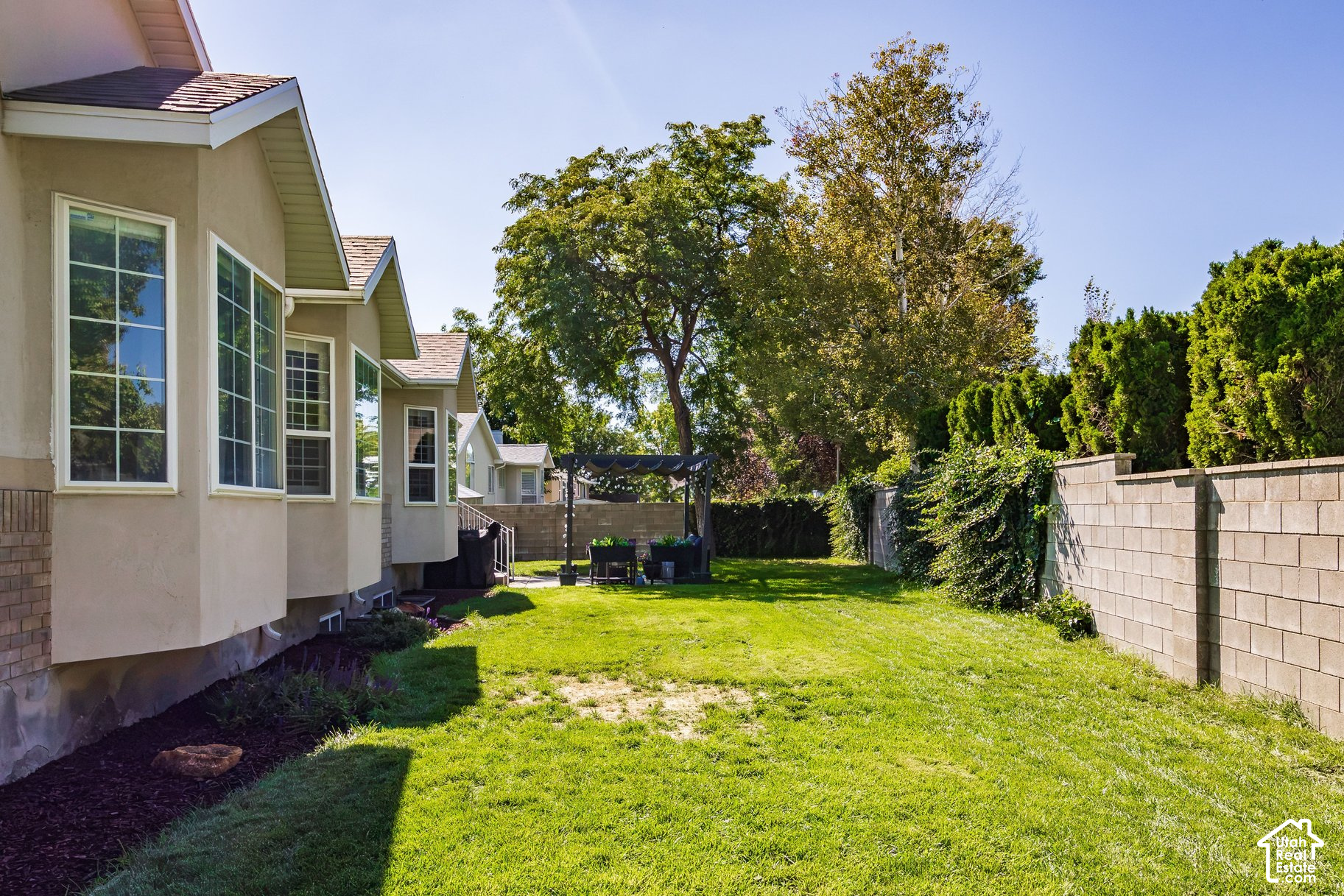 main property photo 42