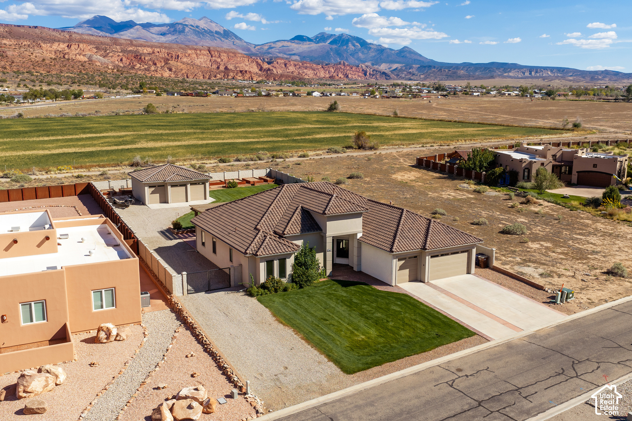main property photo 53
